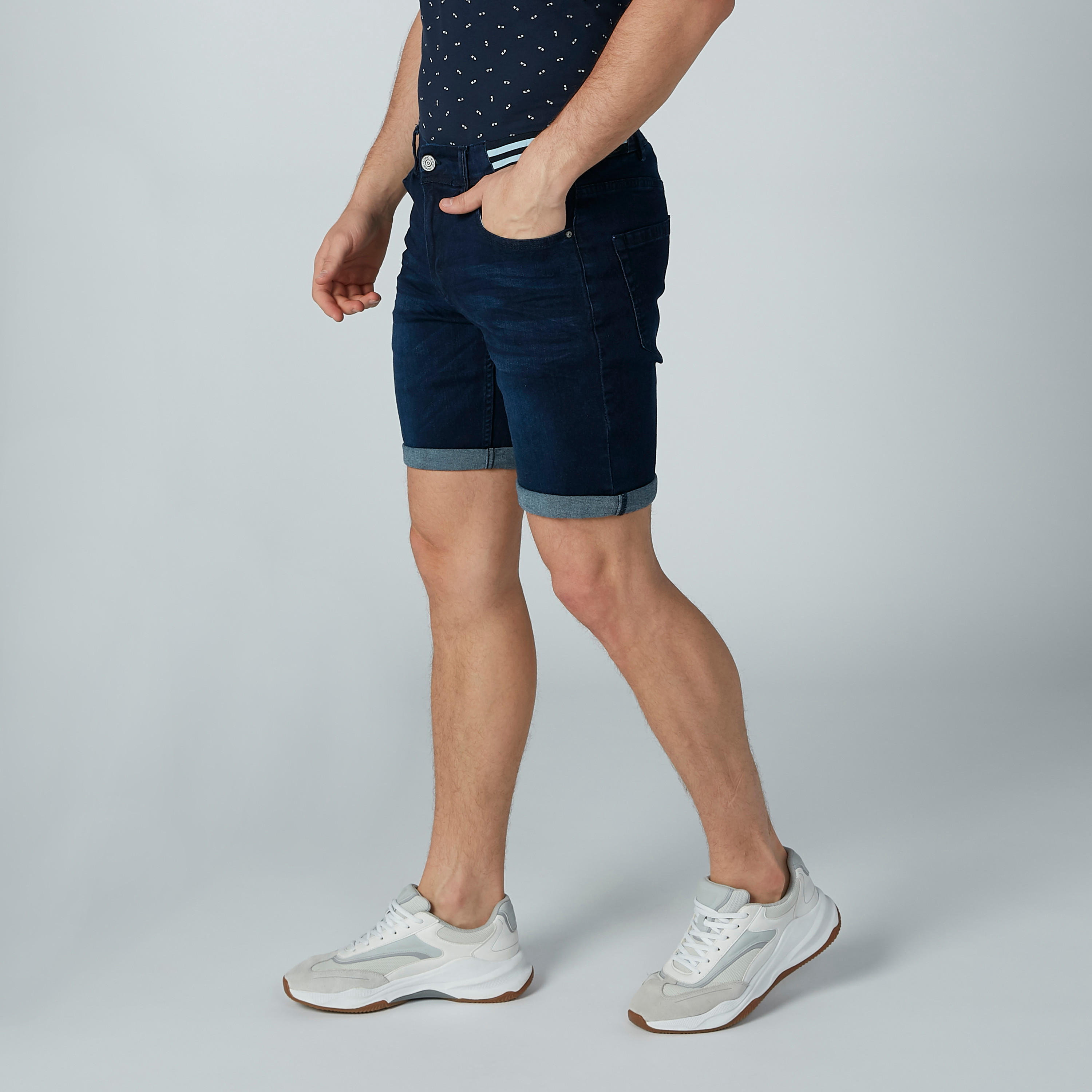 شورت دينم بجيوب من آيكونيك-men-clothing-bottoms-shorts-image-4
