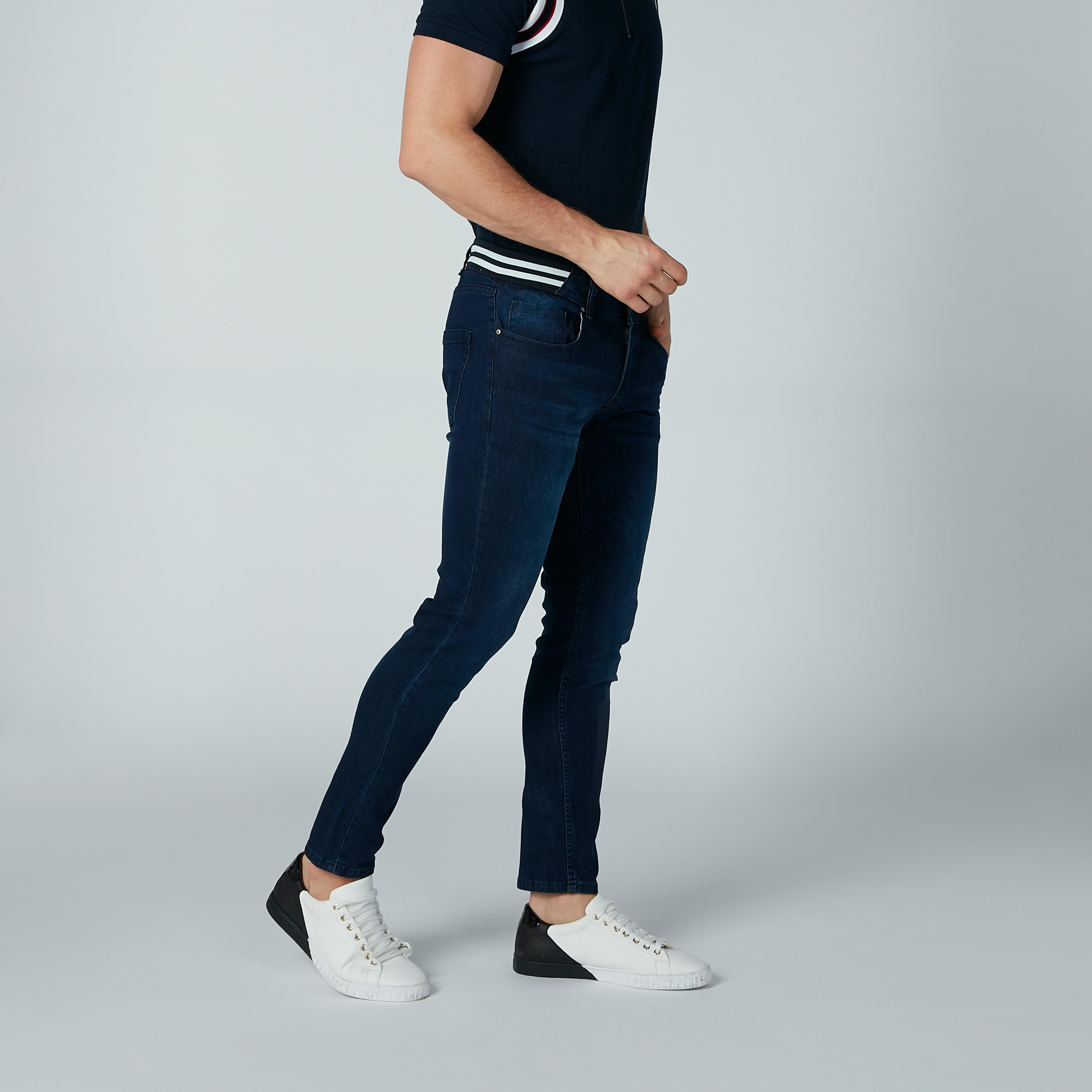 بنطال جينز سادة بسحّاب إغلاق وجيوب من آيكونيك-men-clothing-bottoms-jeans-image-1