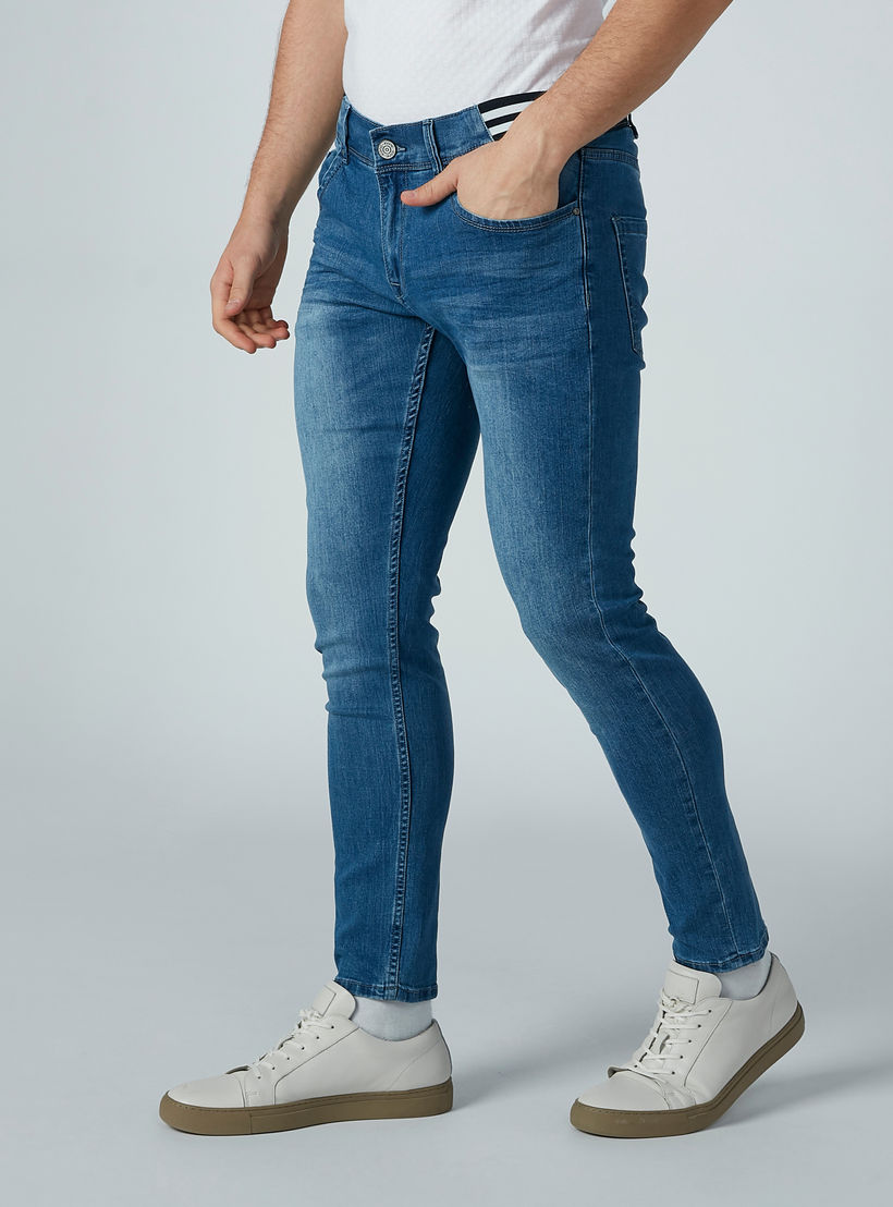 بنطال جينز بخصر مطّاطي مقلّم وجيوب من آيكونيك-men-clothing-bottoms-jeans-image-4