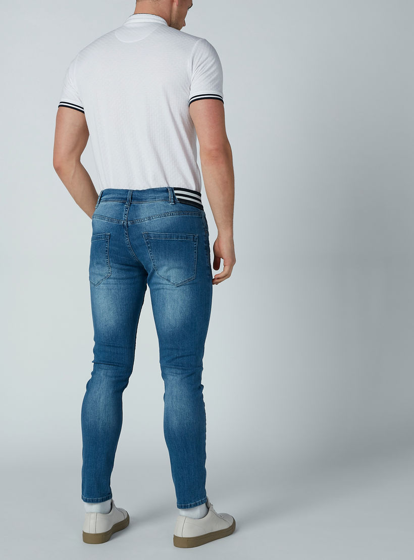 بنطال جينز بخصر مطّاطي مقلّم وجيوب من آيكونيك-men-clothing-bottoms-jeans-image-5