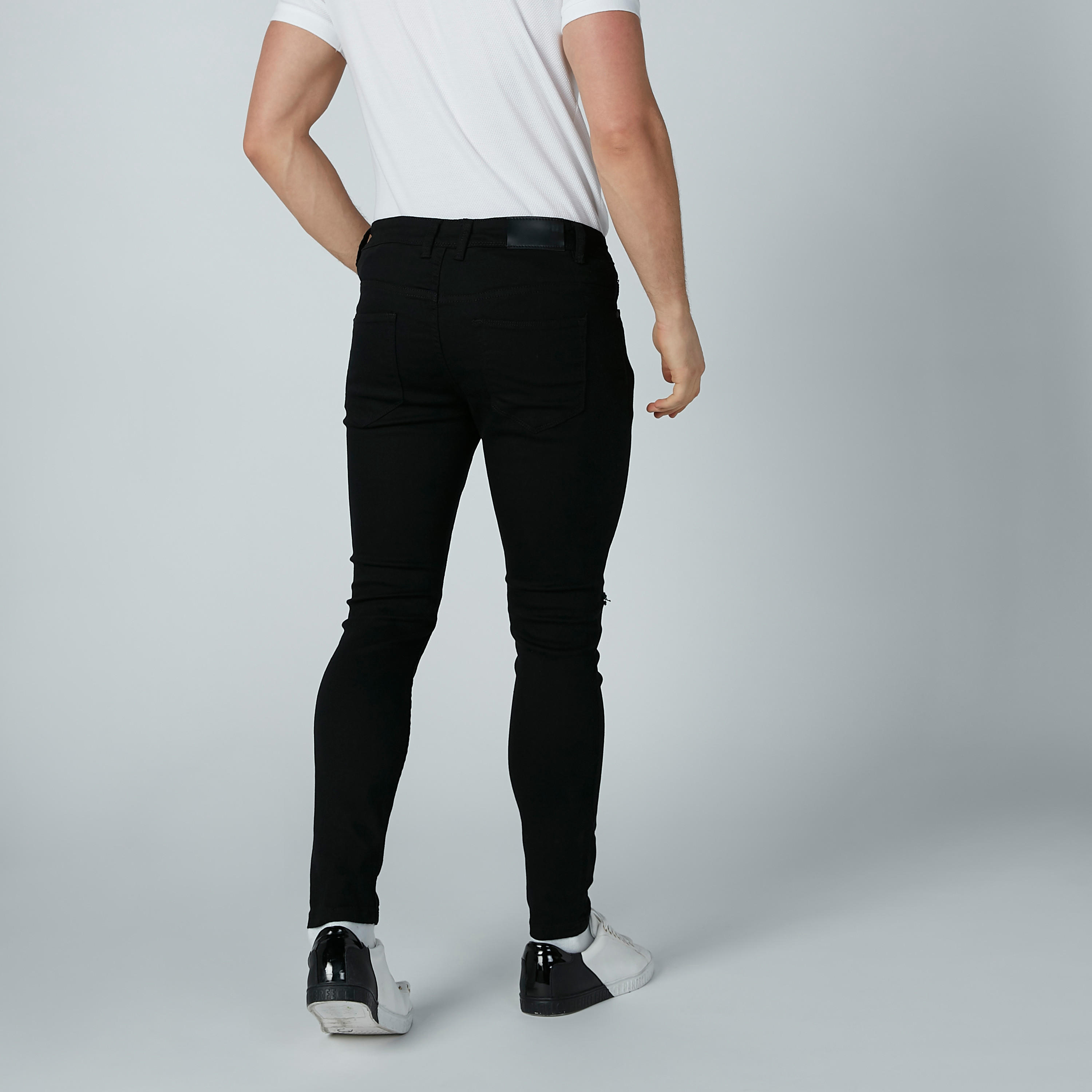 بنطال جينز مصلّع بجيوب من آيكونيك-men-clothing-bottoms-jeans-image-6