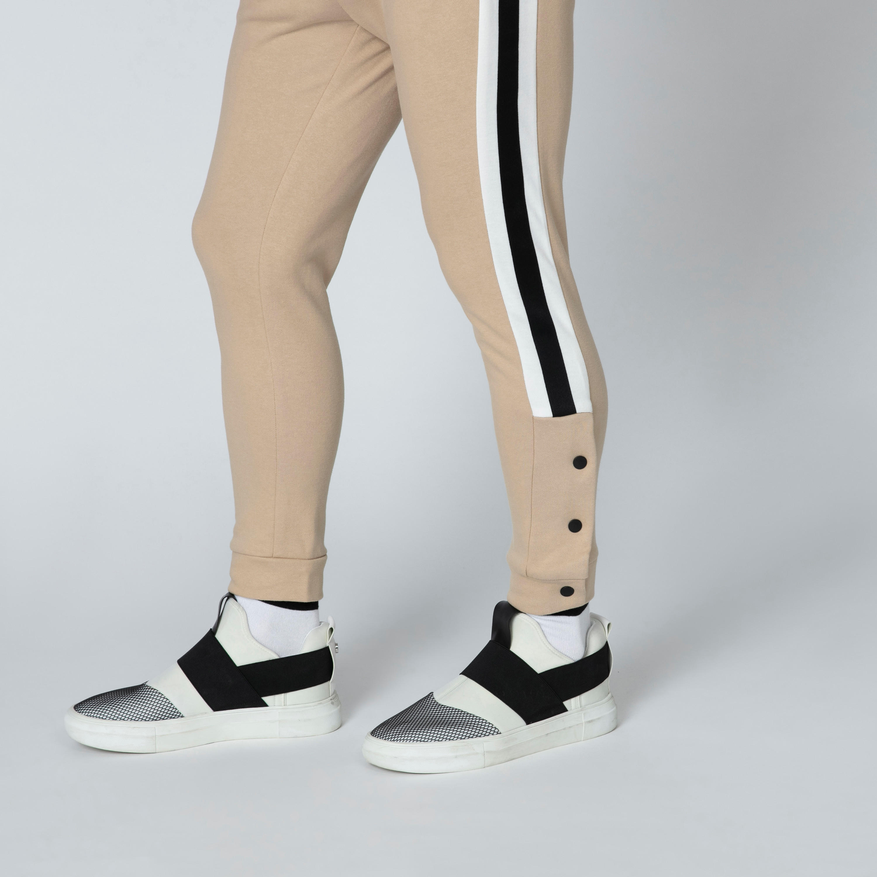 بنطال رياضي طويل بجيوب وأزرار من آيكونيك-men-clothing-bottoms-joggers-image-5