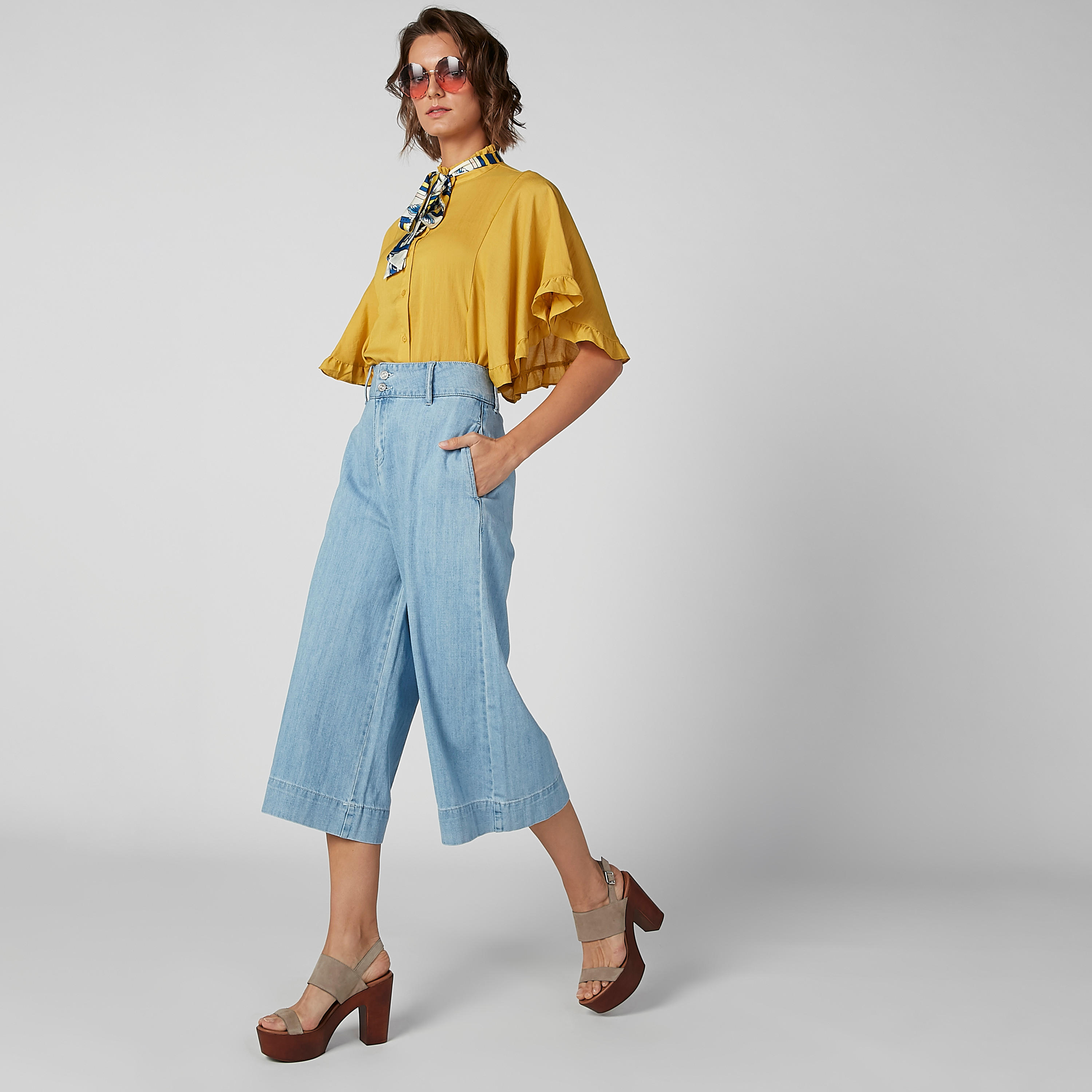 بنطال واسع الساقين دينم بجيوب من آيكونيك-women-clothing-bottoms-jeans-image-2