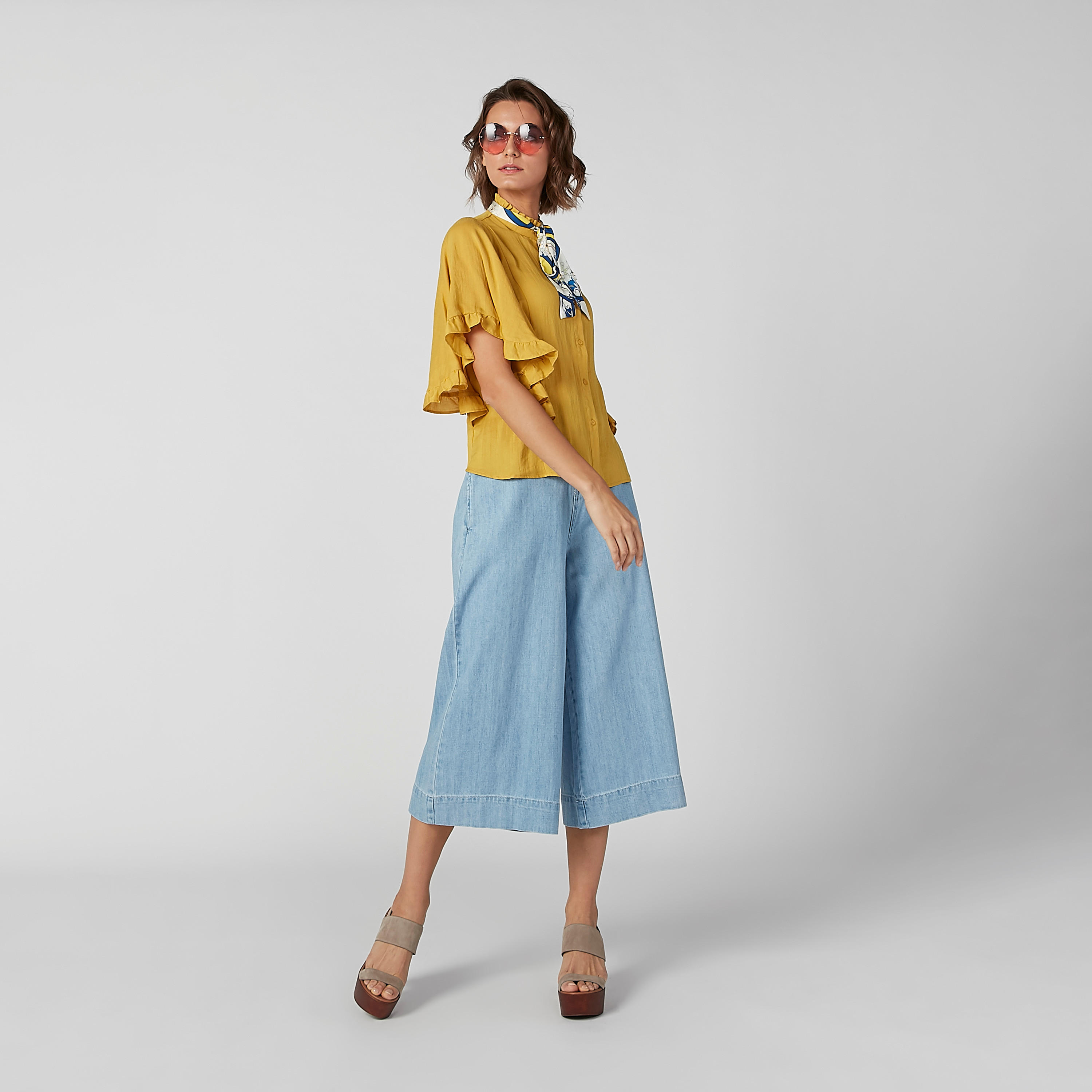 بنطال واسع الساقين دينم بجيوب من آيكونيك-women-clothing-bottoms-jeans-image-5