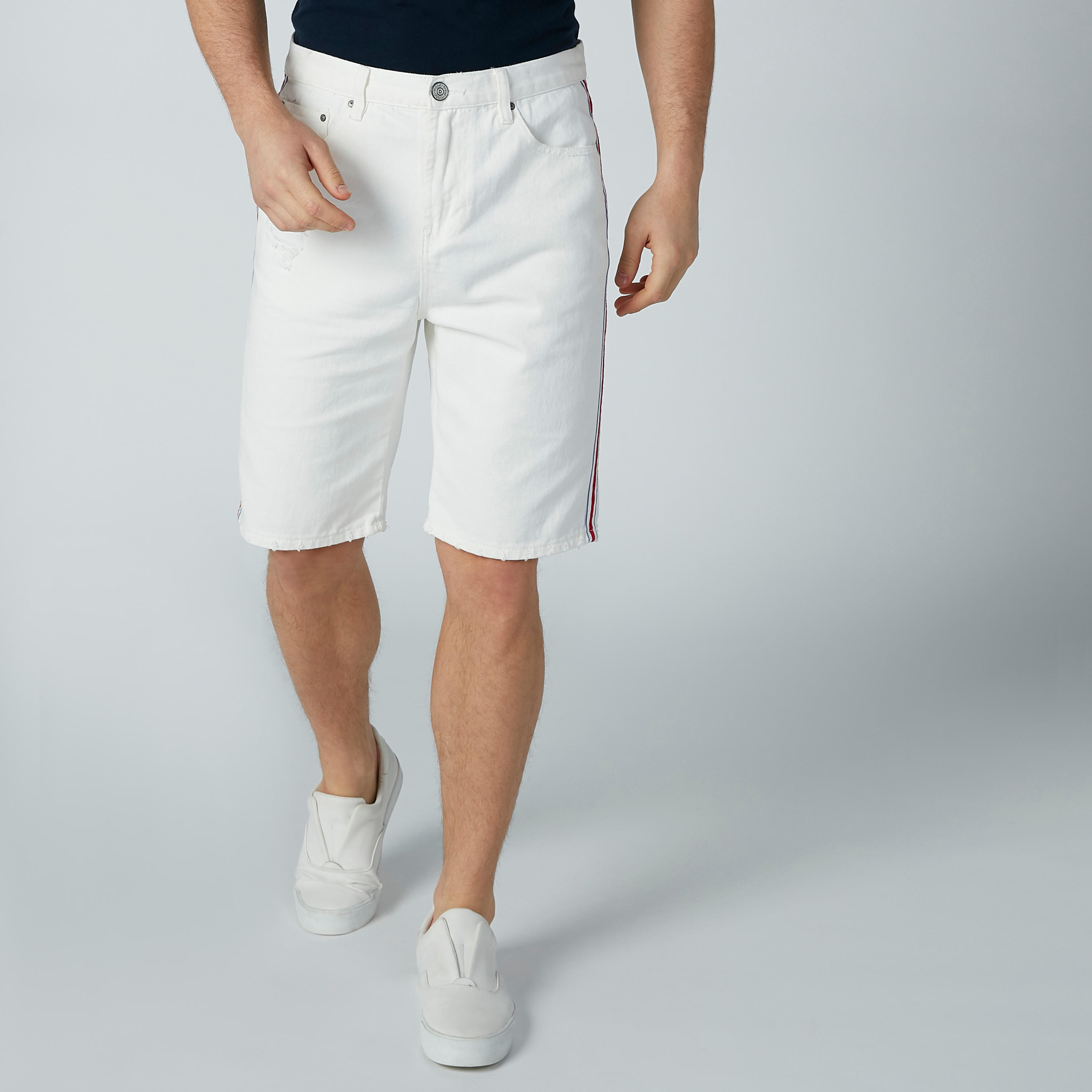 شورت بجيوب وشريطة من آيكونيك-men-clothing-bottoms-shorts-image-4