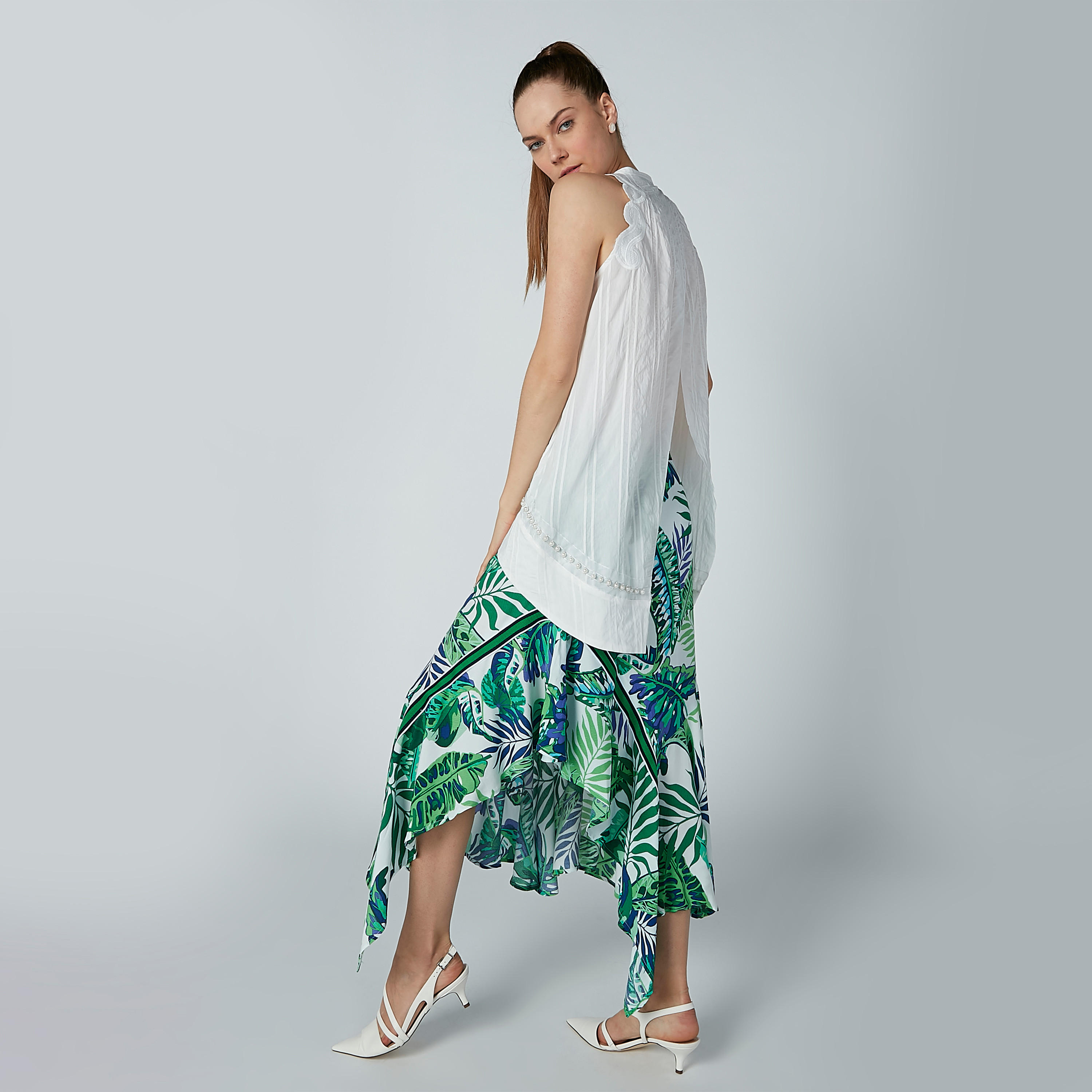 تنورة متوسطة الطول بحوّاف غير مستوية وطبعات زهرية من آيكونيك-women-clothing-bottoms-skirts-image-6