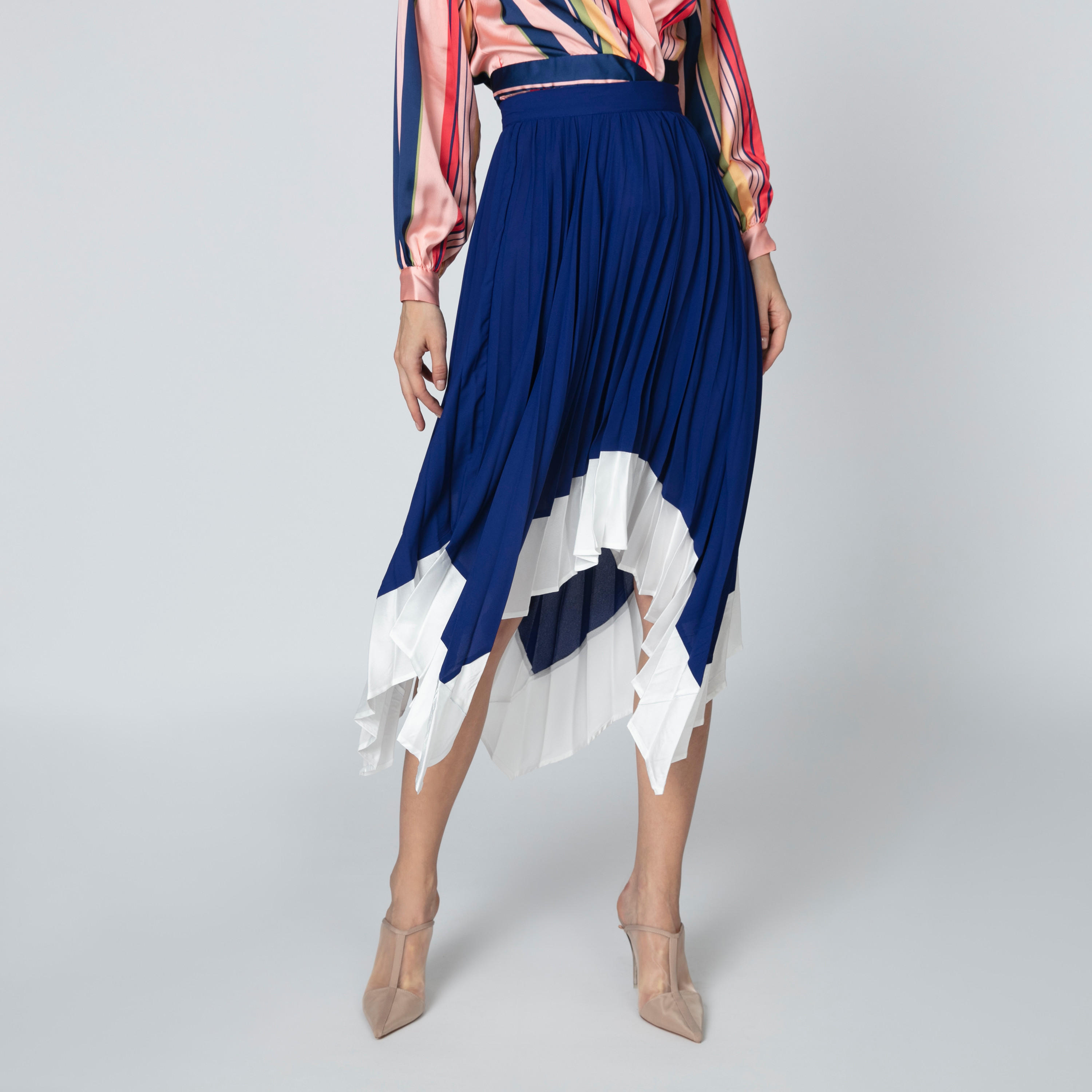 تنورة سادة متوسطة الطول بحوّاف غير مستوية وكشكش من آيكونيك-women-clothing-bottoms-skirts-image-3