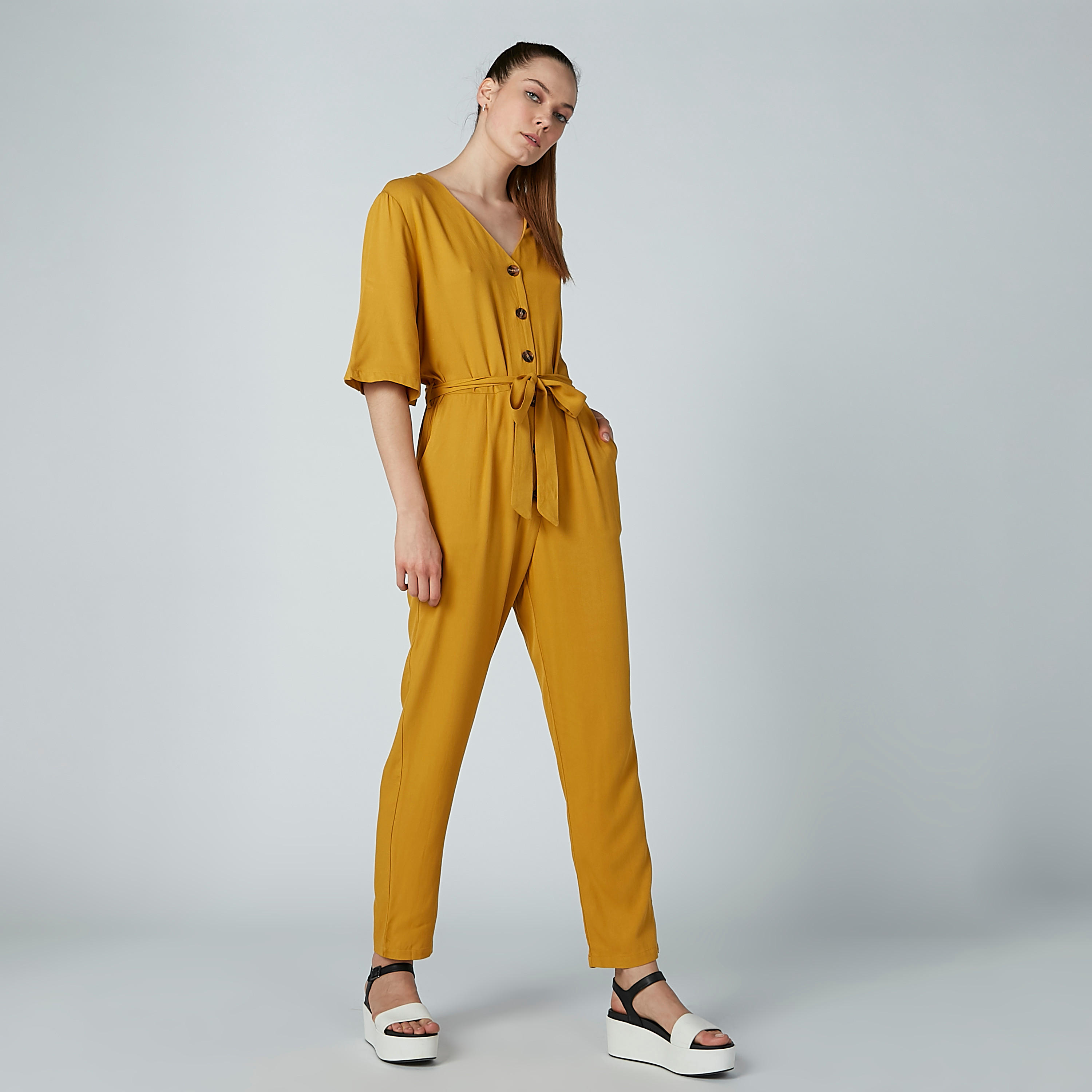 أفرول سادة برباط وجيوب من آيكونيك-women-clothing-jumpsuits-image-2