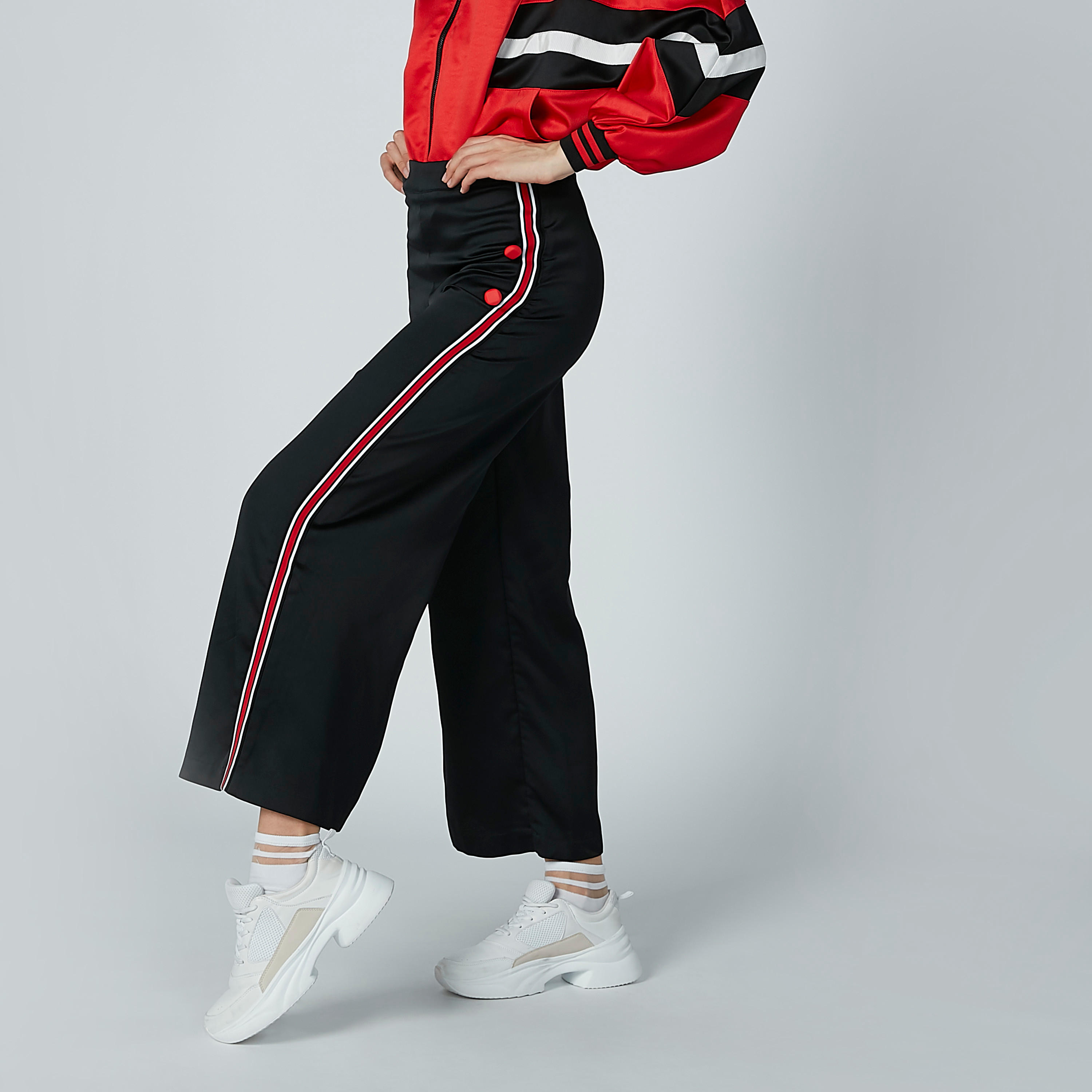 بنطال بالازو بقصّة واسعة وأزرار وشريطة من آيكونيك-women-clothing-bottoms-trousers-image-3