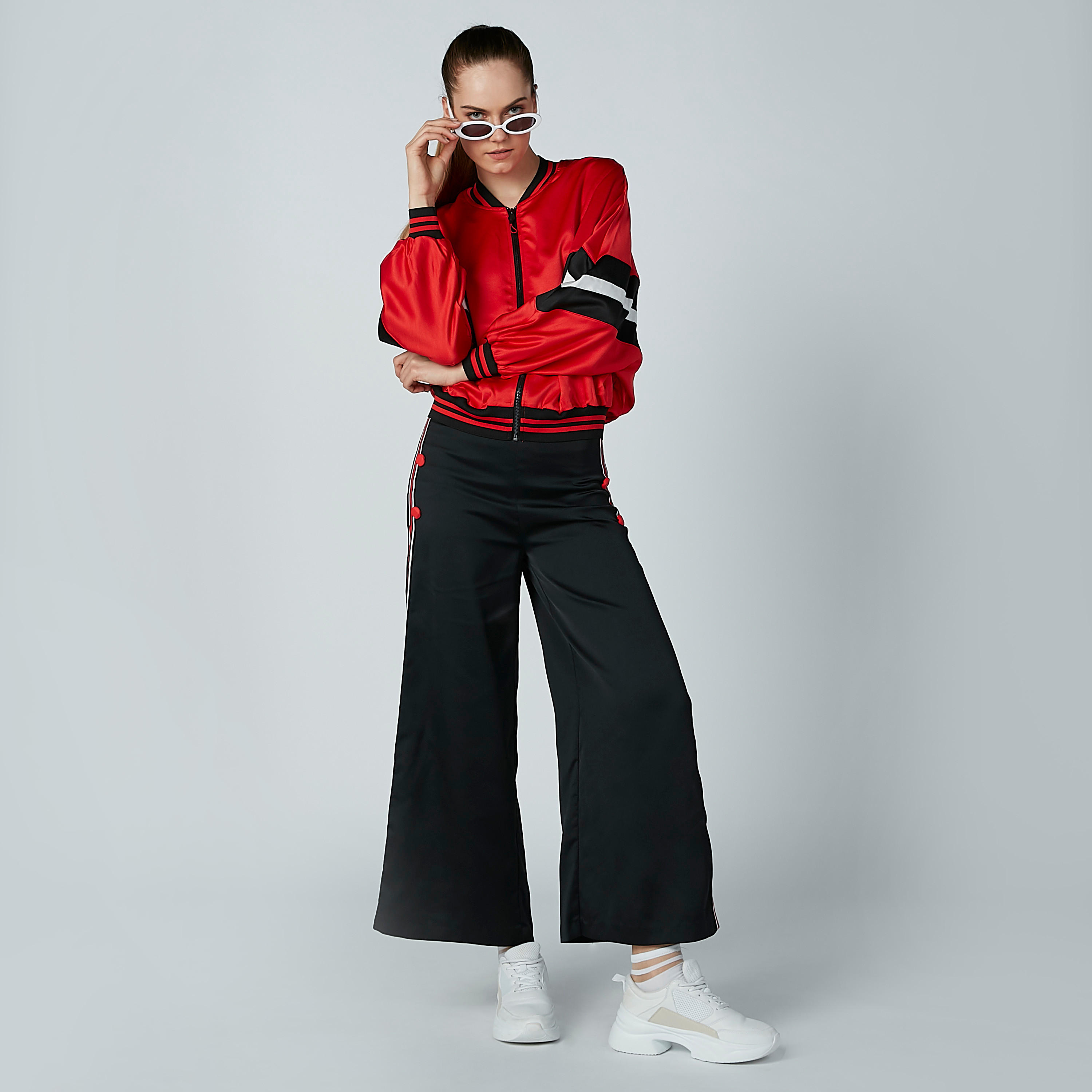 بنطال بالازو بقصّة واسعة وأزرار وشريطة من آيكونيك-women-clothing-bottoms-trousers-image-6