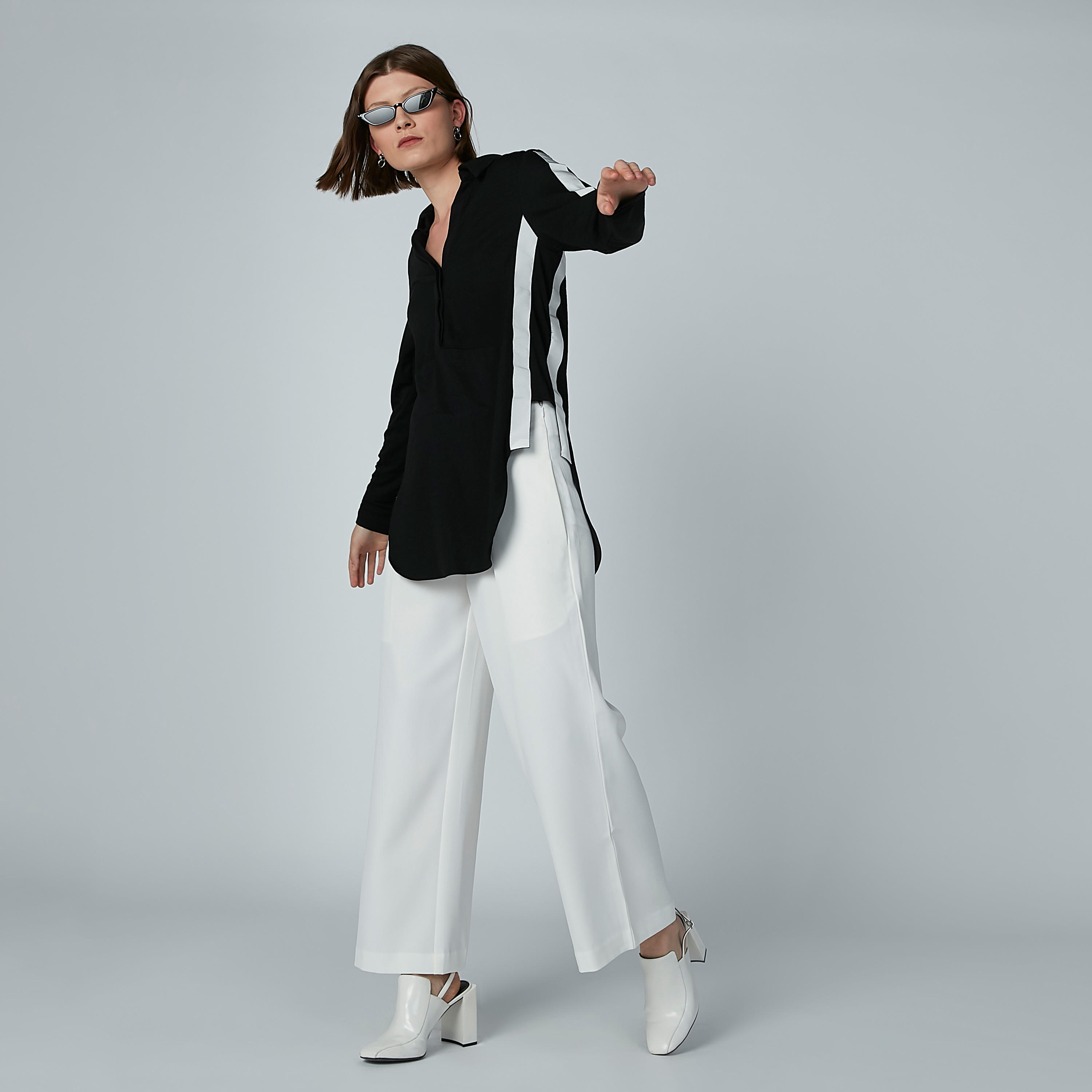 بلوزة بياقة عاديّة وأكمام طويلة وحوّاف مستديرة وشريطة من آيكونيك-women-clothing-shirtsandblouses-blouses-image-2