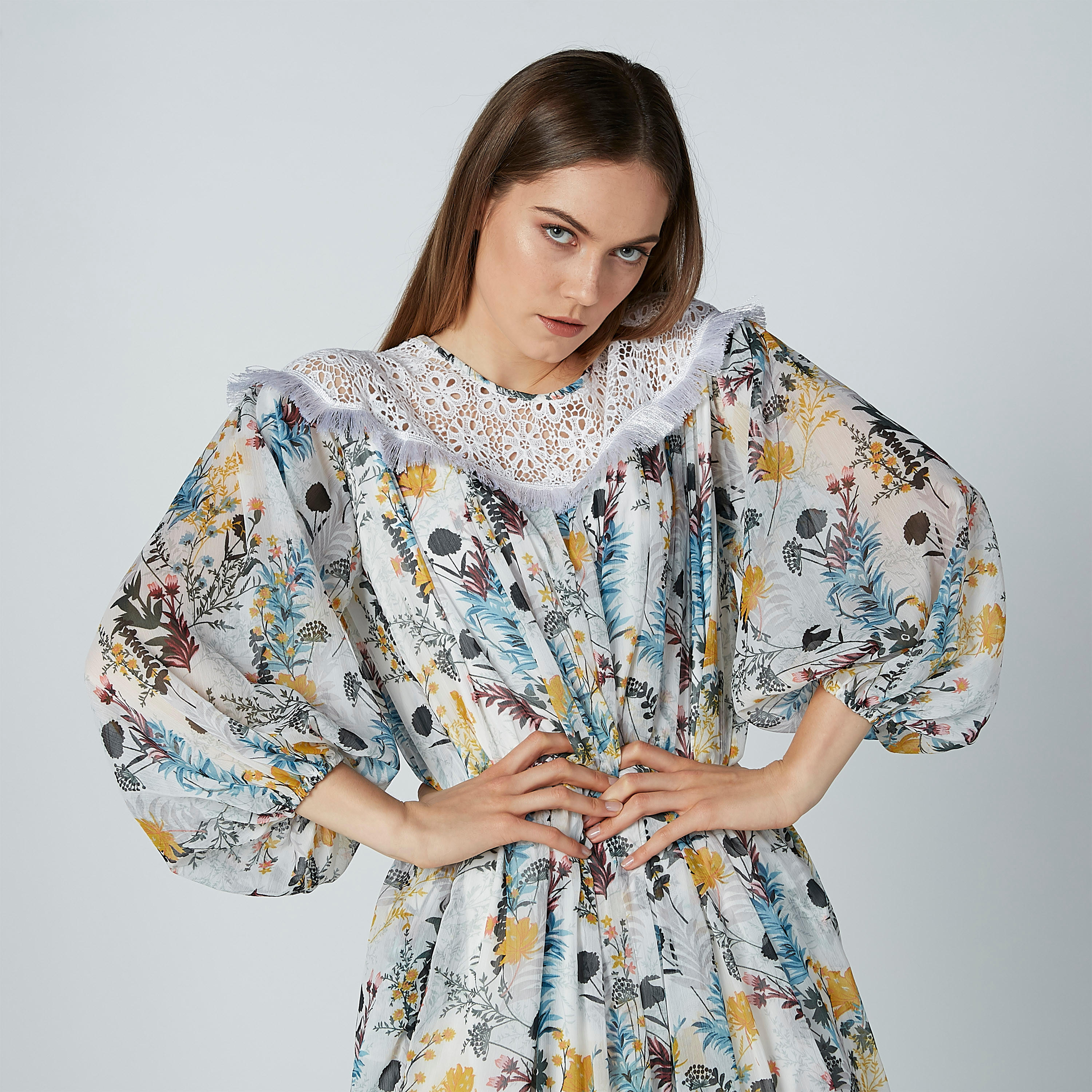 فستان إيه لاين طويل بأكمام طويلة منتفخة وطبعات زهرية من آيكونيك-women-clothing-dresses-image-1