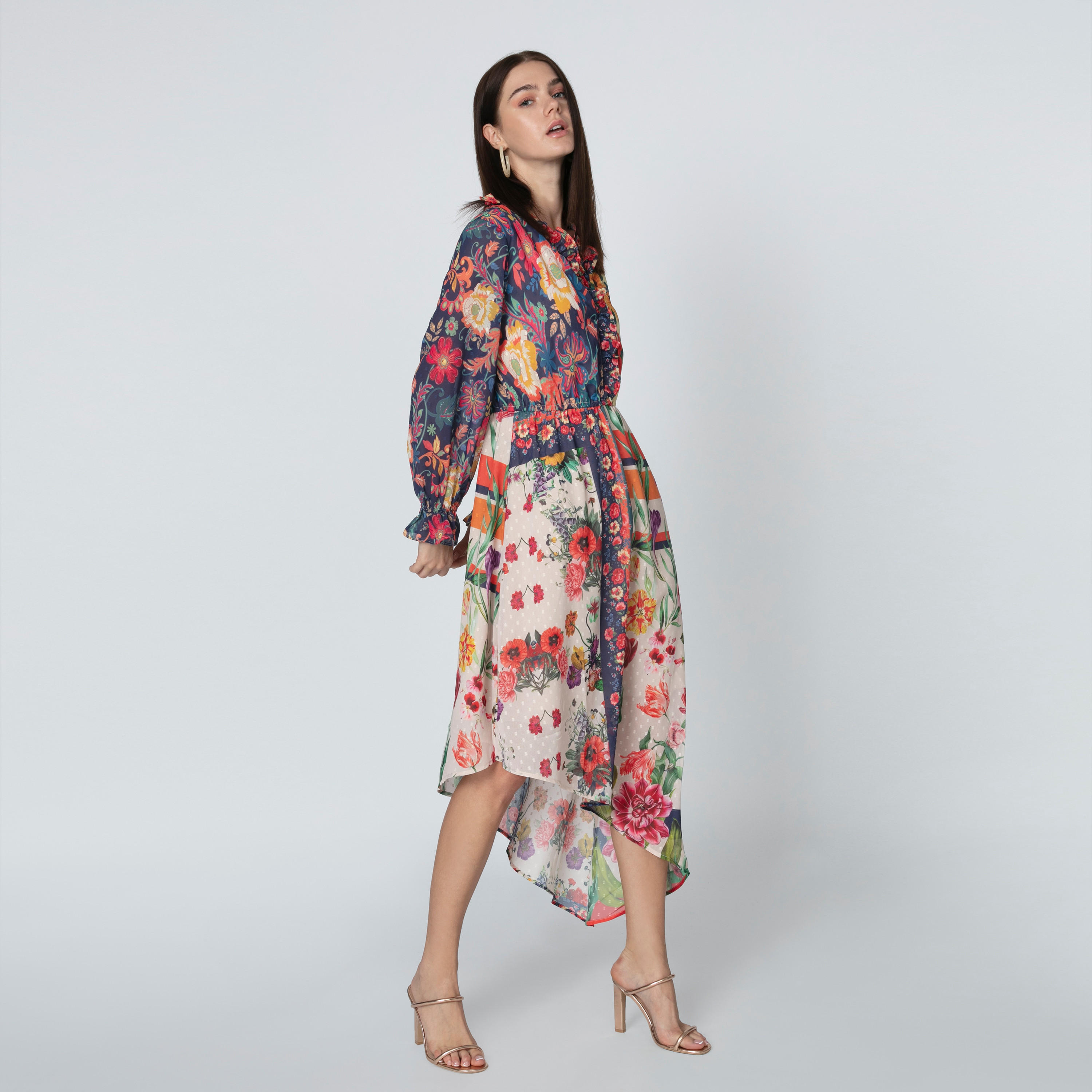 فستان متوسط الطول بحوّاف غير مستوية وطبعات زهرية من آيكونيك-women-clothing-dresses-image-1