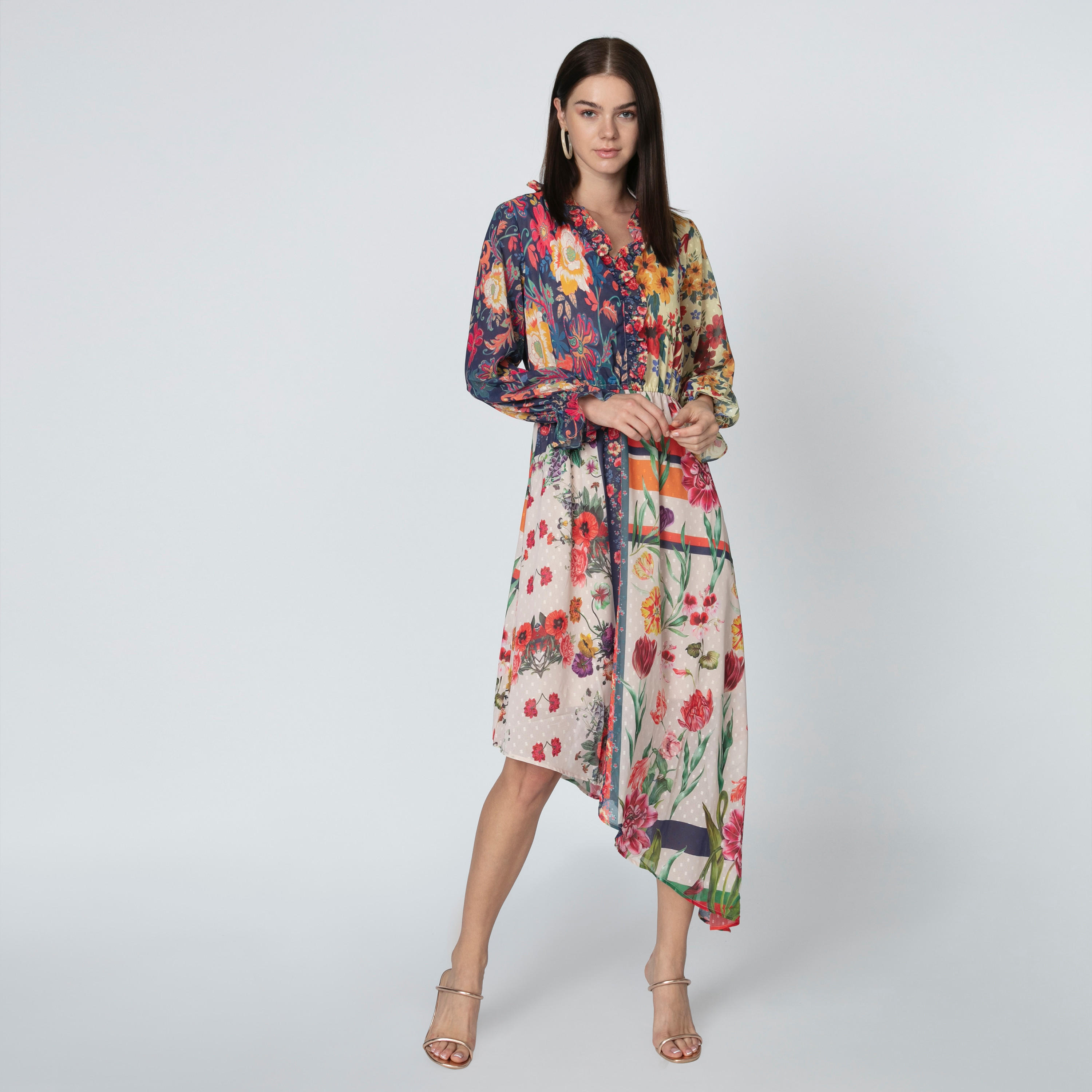 فستان متوسط الطول بحوّاف غير مستوية وطبعات زهرية من آيكونيك-women-clothing-dresses-image-4