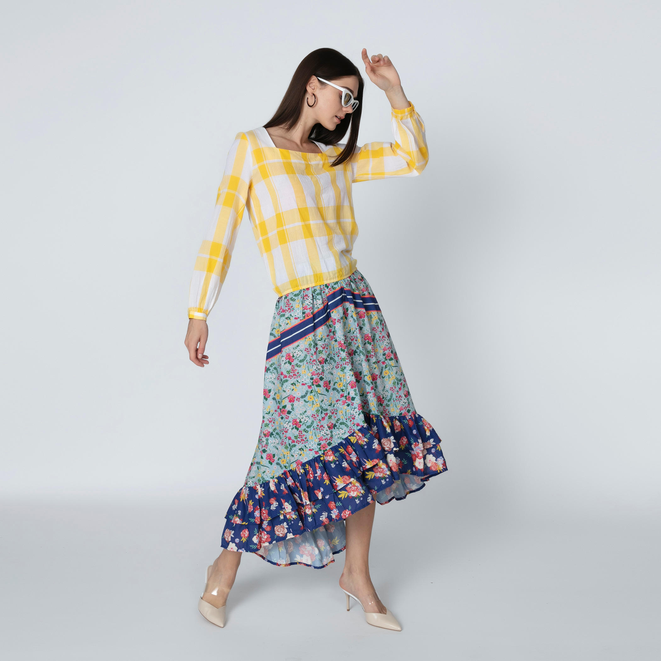 بلوزة كاروهات بأكمام طويلة وأربطة من آيكونيك-women-clothing-shirtsandblouses-blouses-image-2