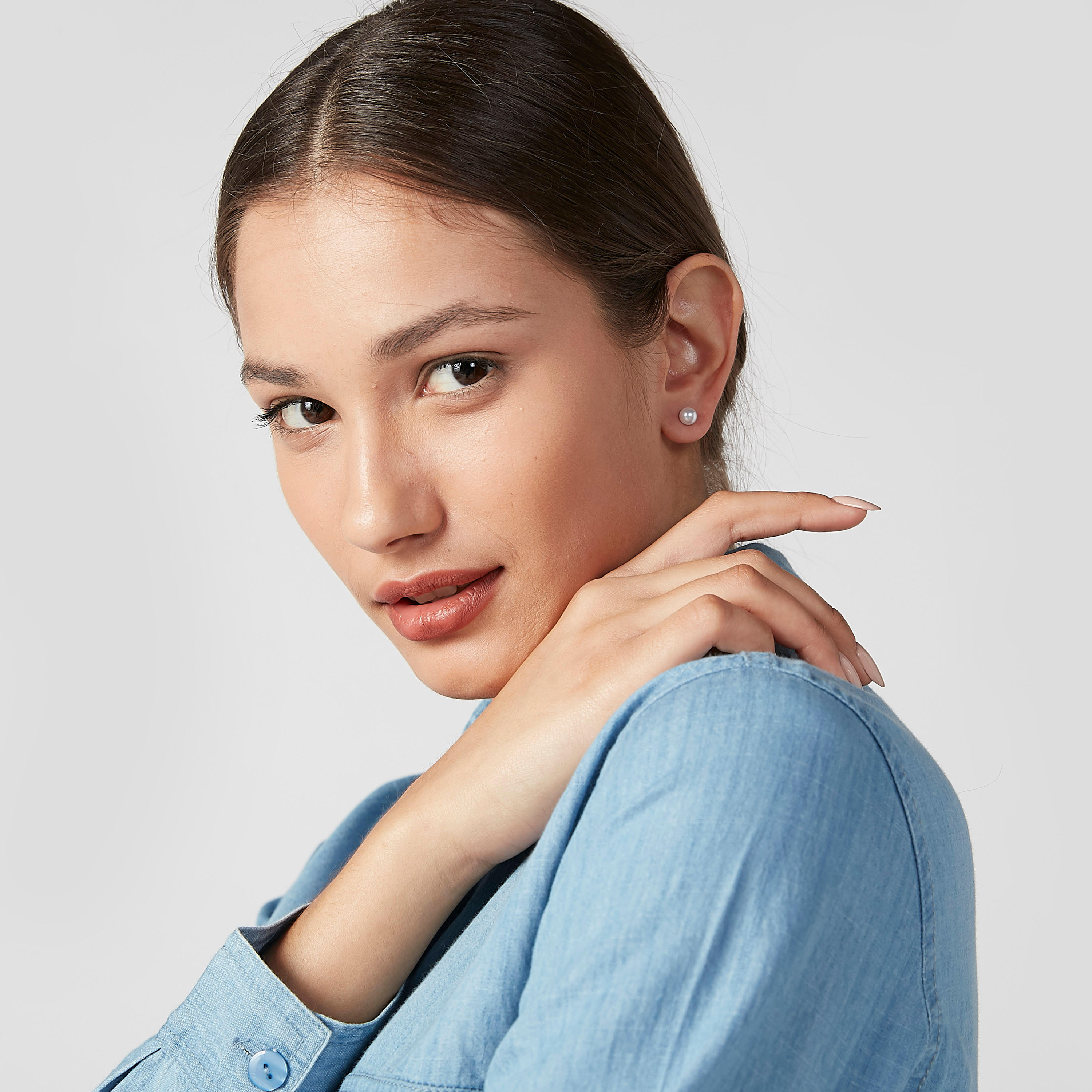 حلقان متنوعة بمكبس إغلاق من آيكونيك - طقم من 9 أزواج-women-watchesandjewellery-jewellery-earrings-image-2