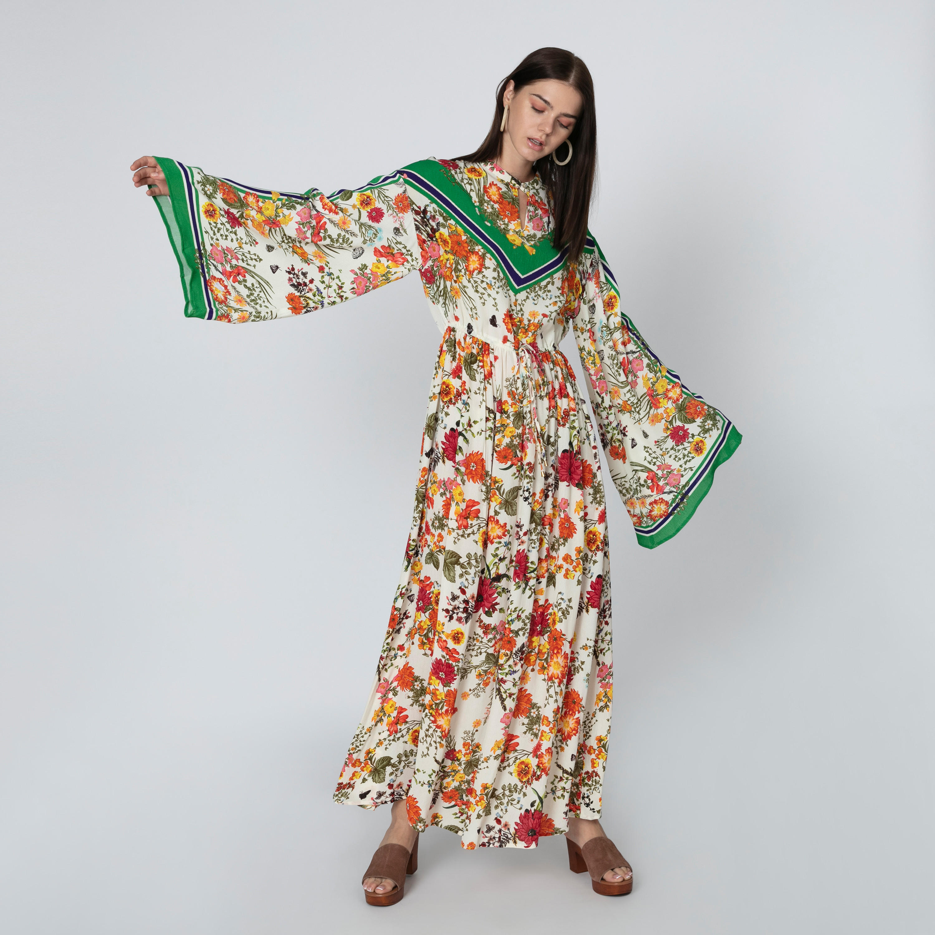 فستان إيه لاين طويل بأكمام واسعة وأربطة وطبعات زهرية من آيكونيك-women-clothing-dresses-image-1