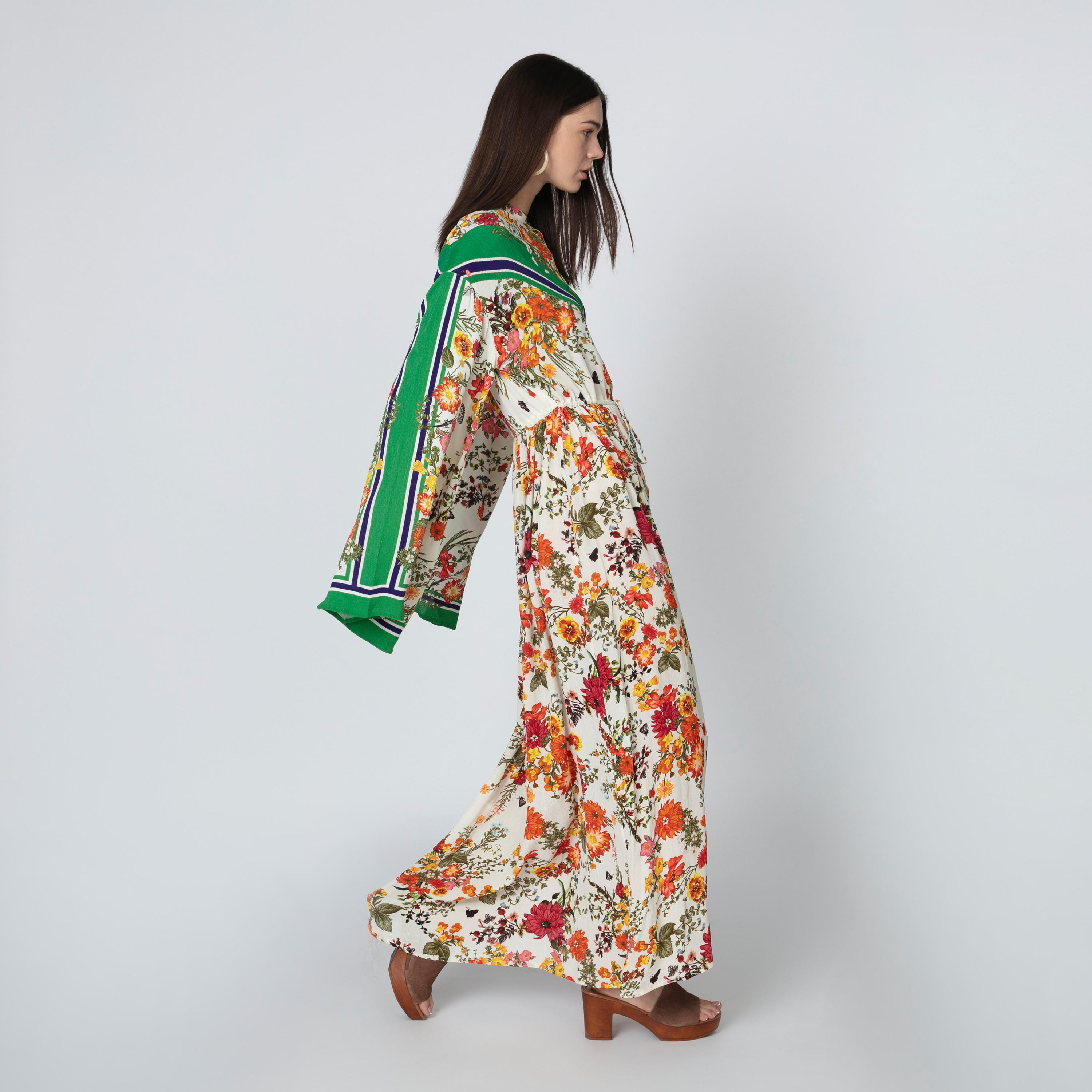 فستان إيه لاين طويل بأكمام واسعة وأربطة وطبعات زهرية من آيكونيك-women-clothing-dresses-image-4