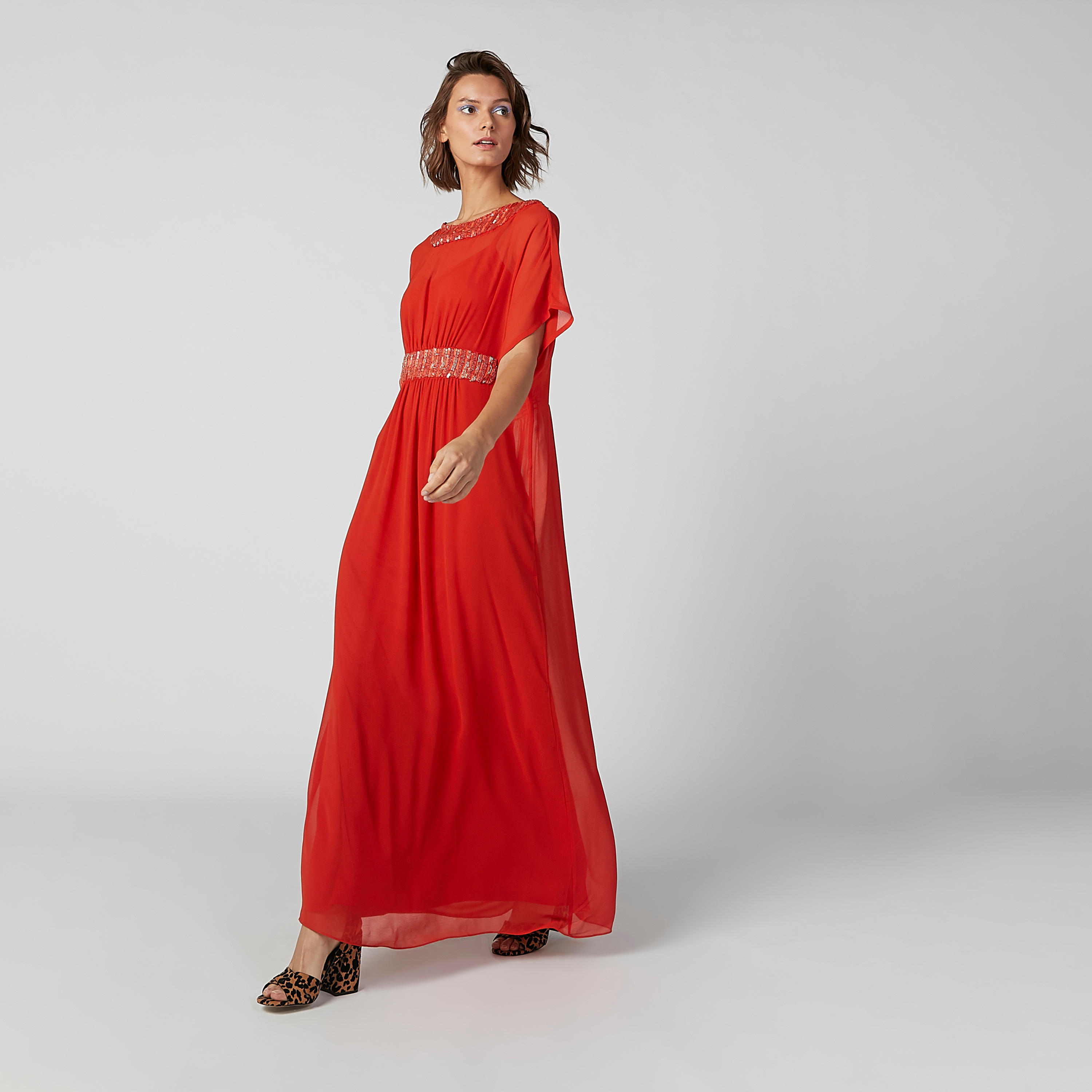فستان طويل مزيّن بأكمام قصيرة من آيكونيك-women-clothing-dresses-image-1
