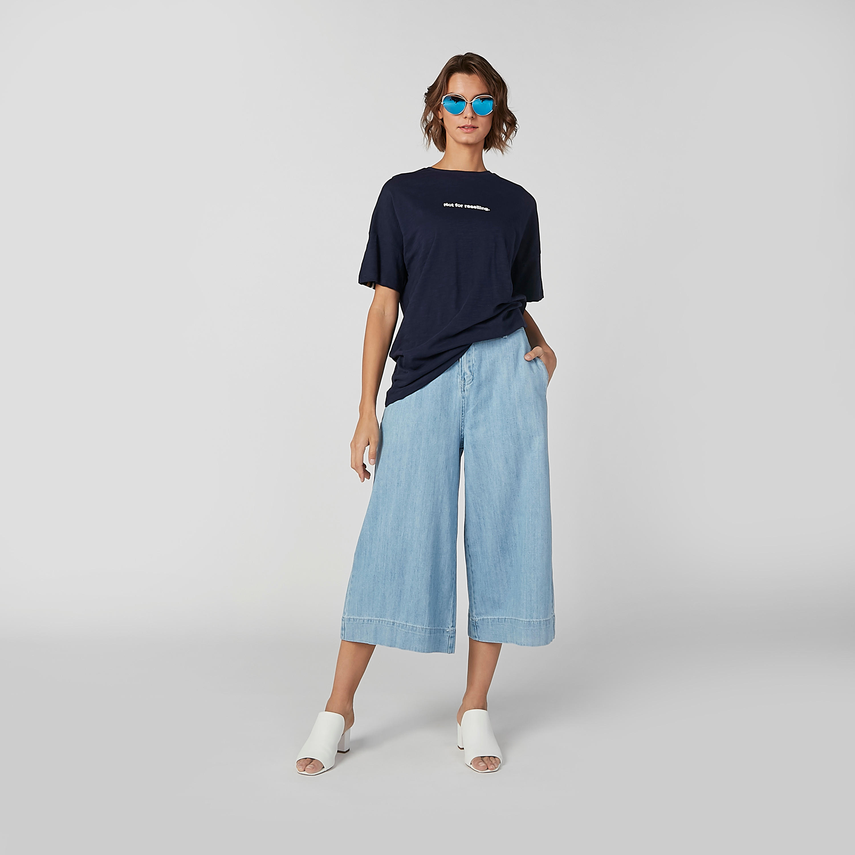 تيشيرت بياقة مستديرة وطبعات من آيكونيك-women-clothing-tshirts-image-4