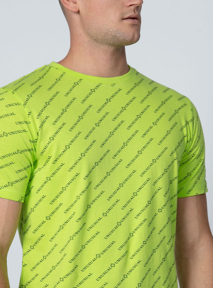 تيشيرت بياقة مستديرة وأكمام قصيرة وطبعات من آيكونيك-men-clothing-tshirtsandpolos-tshirts-image-4