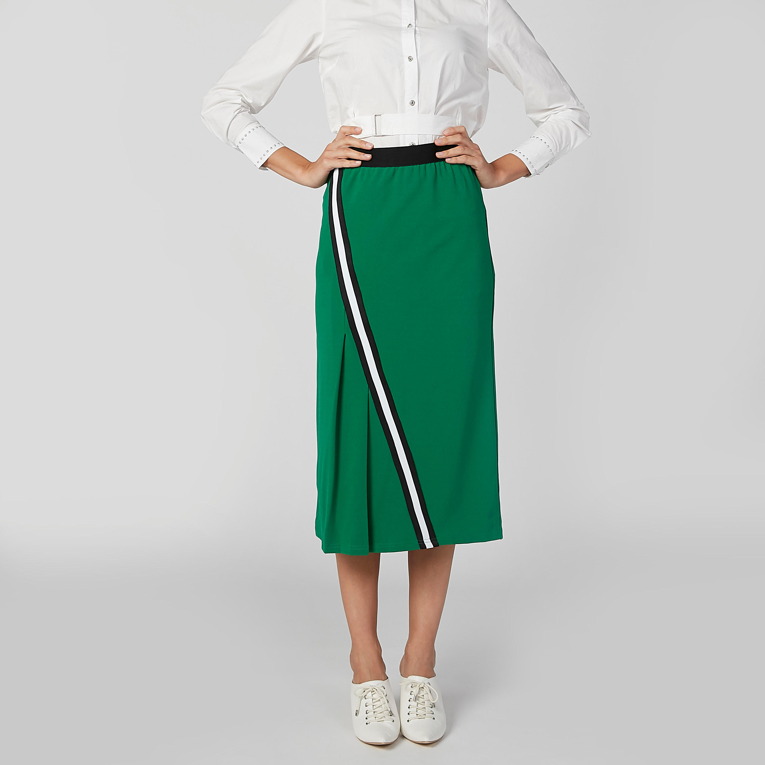 تنورة واسعة متوسطة الطول ومقلّمة بخصر مطّاطي من آيكونيك-women-clothing-bottoms-skirts-image-1