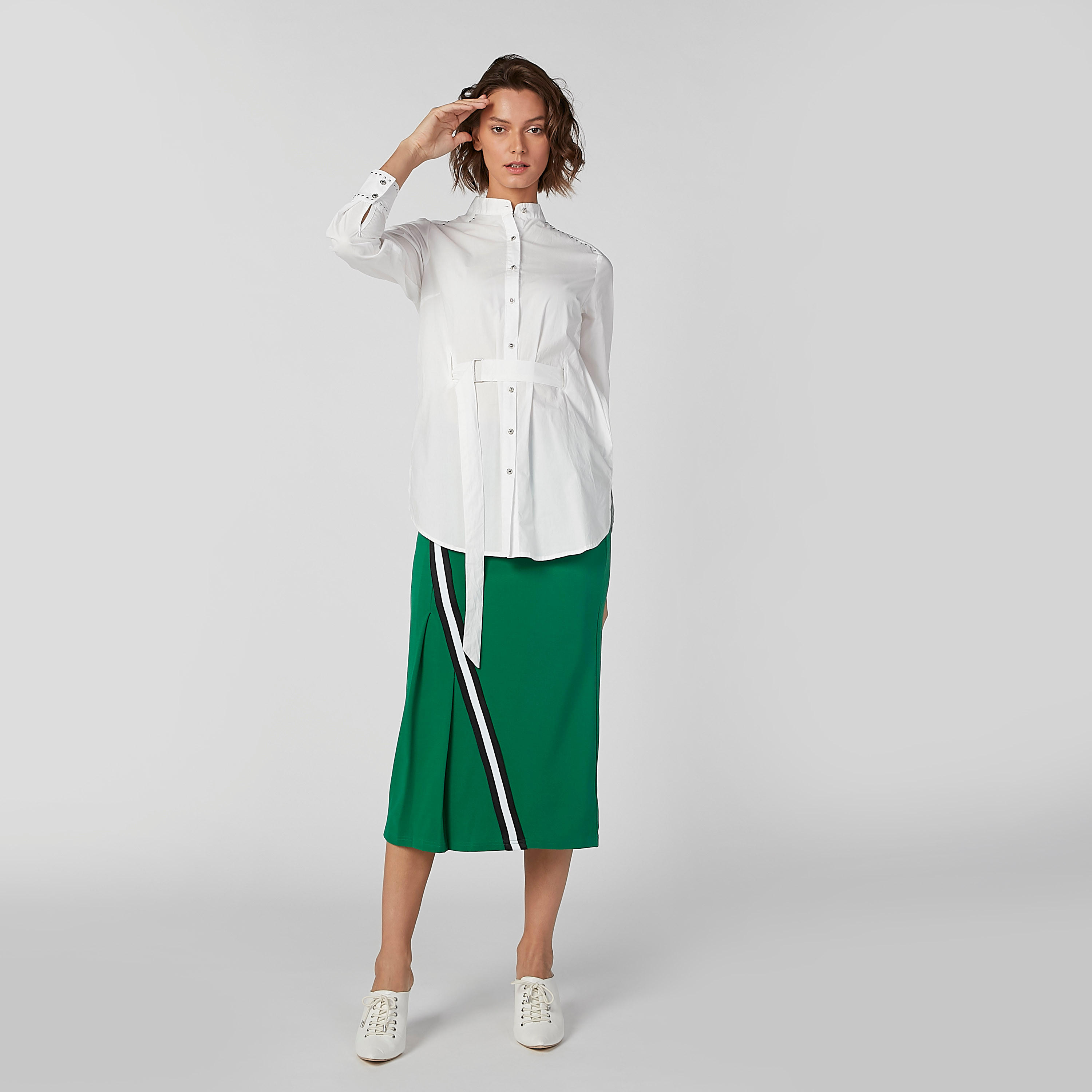 تنورة واسعة متوسطة الطول ومقلّمة بخصر مطّاطي من آيكونيك-women-clothing-bottoms-skirts-image-2