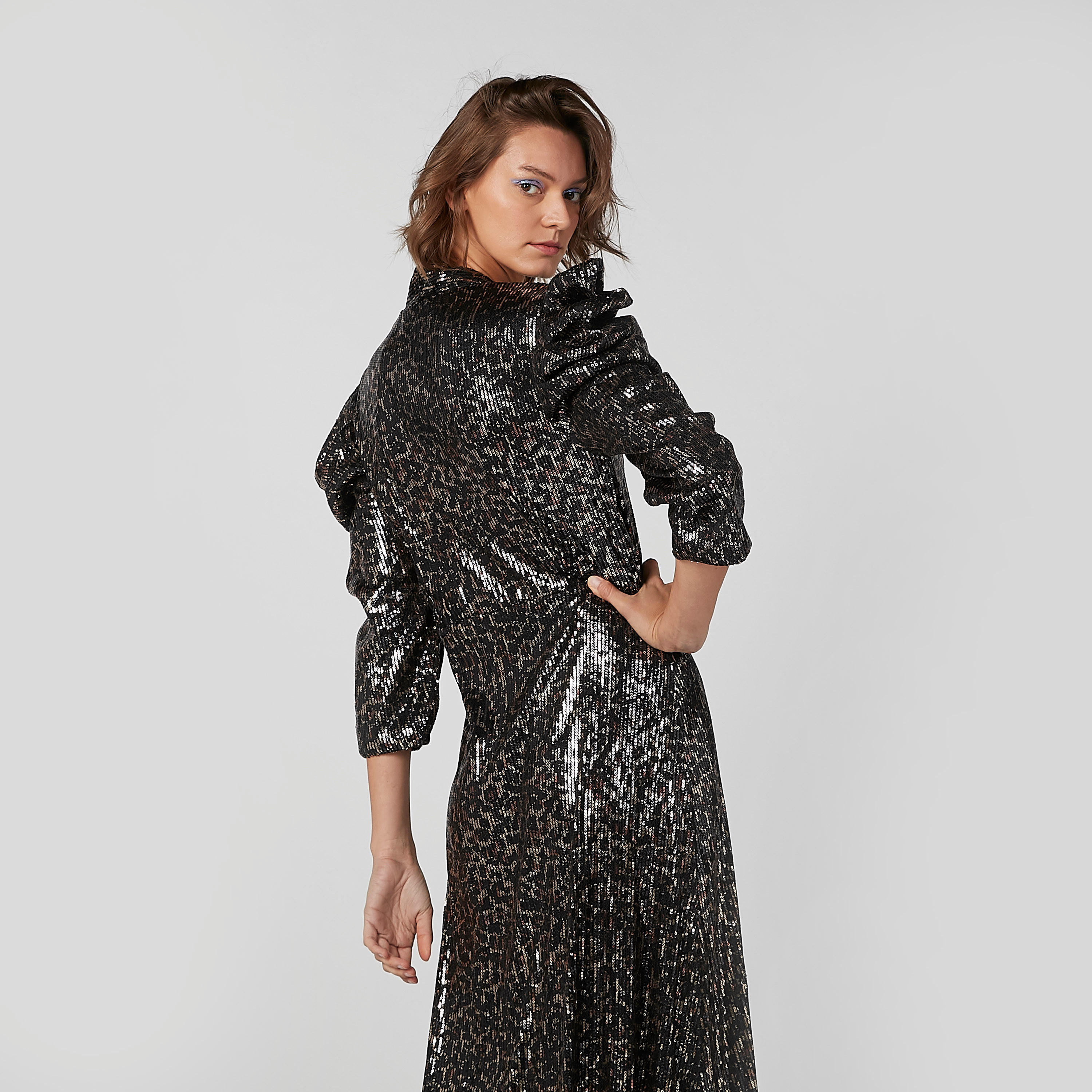فستان بارز الملمس بأكمام 3/4 وفتحة جانبية من آيكونيك-women-clothing-dresses-image-6