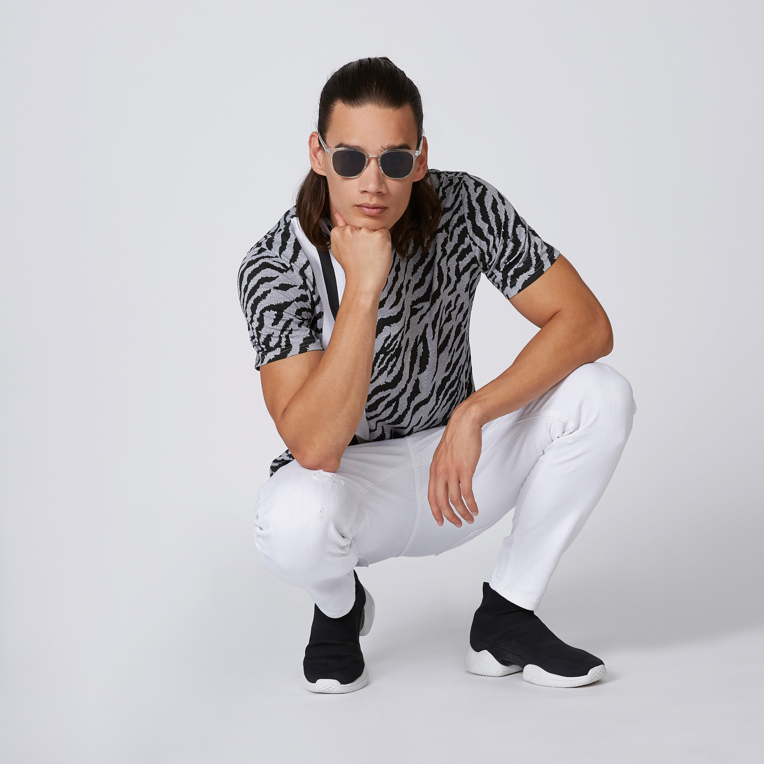 تيشيرت بقصّة سليم وياقة مستديرة وطبعات حيوانات من آيكونيك-men-clothing-tshirtsandpolos-tshirts-image-2
