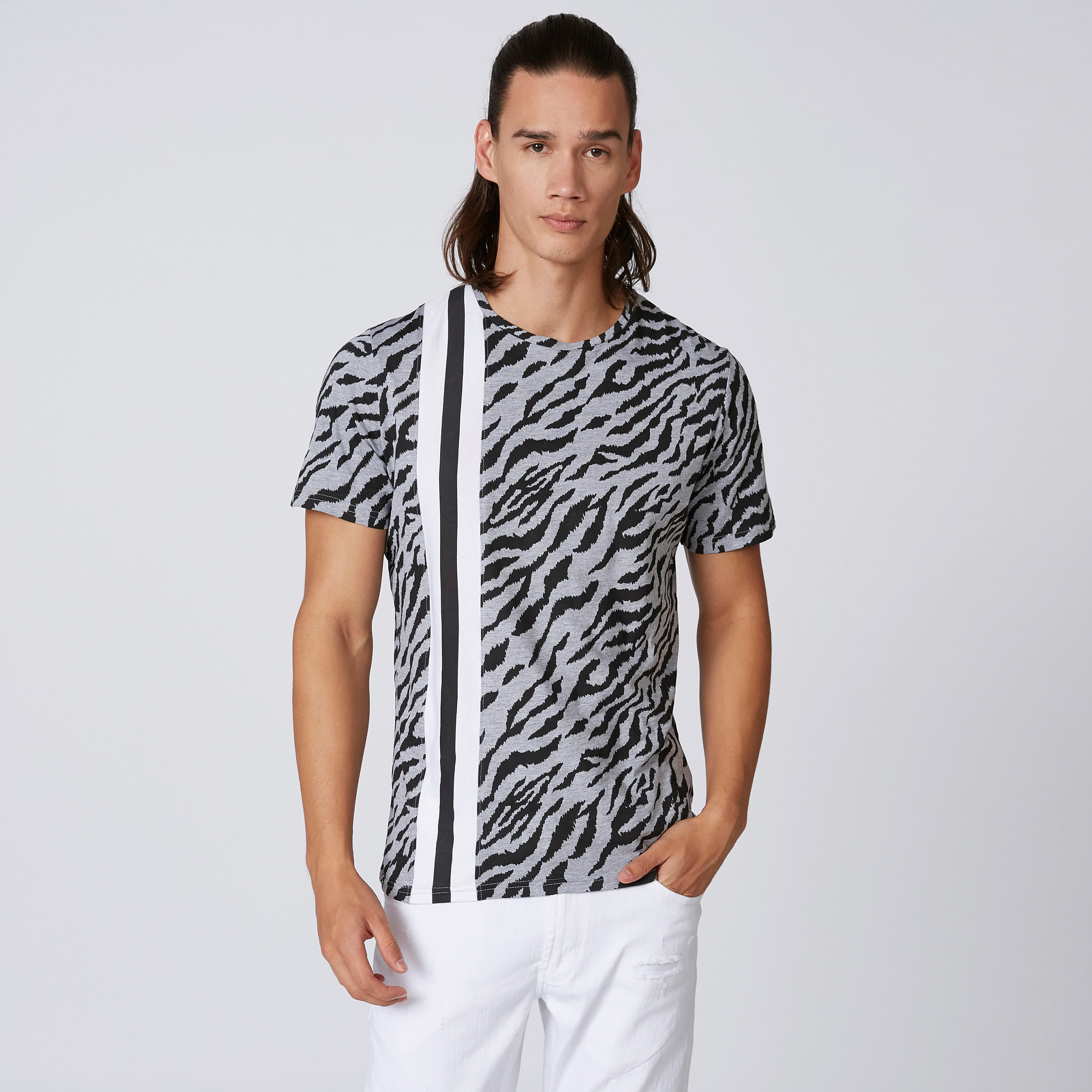 تيشيرت بقصّة سليم وياقة مستديرة وطبعات حيوانات من آيكونيك-men-clothing-tshirtsandpolos-tshirts-image-1