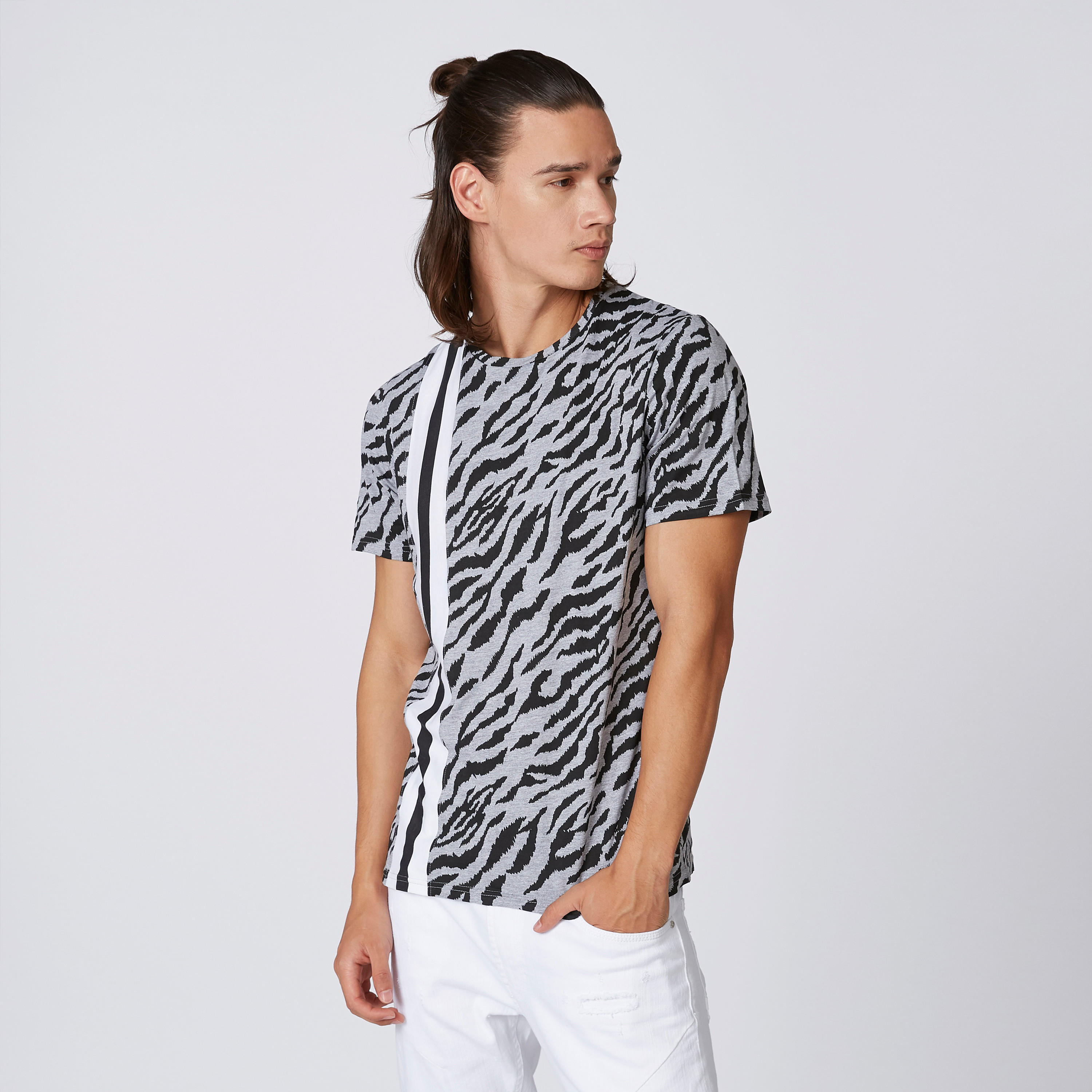 تيشيرت بقصّة سليم وياقة مستديرة وطبعات حيوانات من آيكونيك-men-clothing-tshirtsandpolos-tshirts-image-4