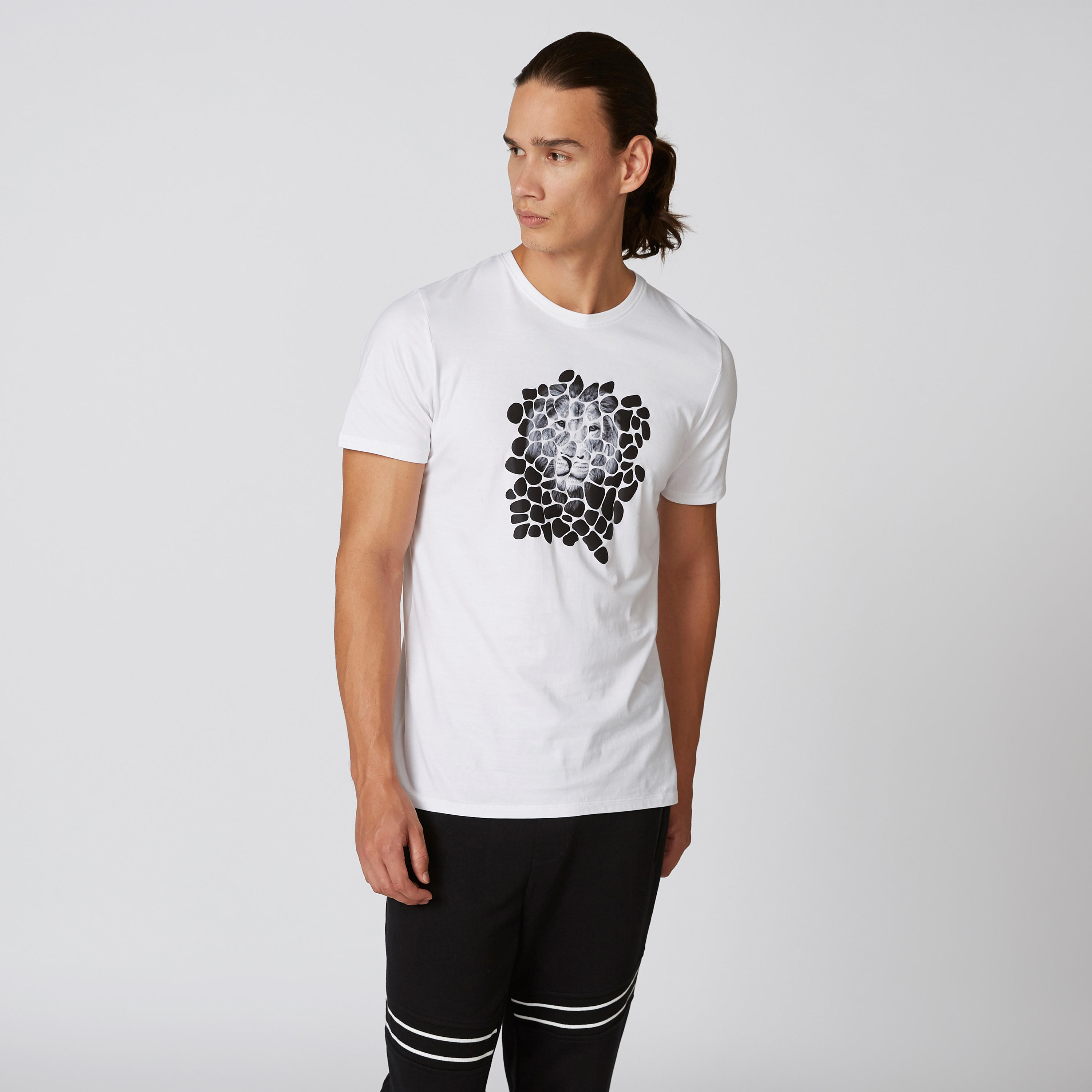تيشيرت بقصّة سليم وياقة مستديرة وأكمام قصيرة وطبعات من آيكونيك-men-clothing-tshirtsandpolos-tshirts-image-1