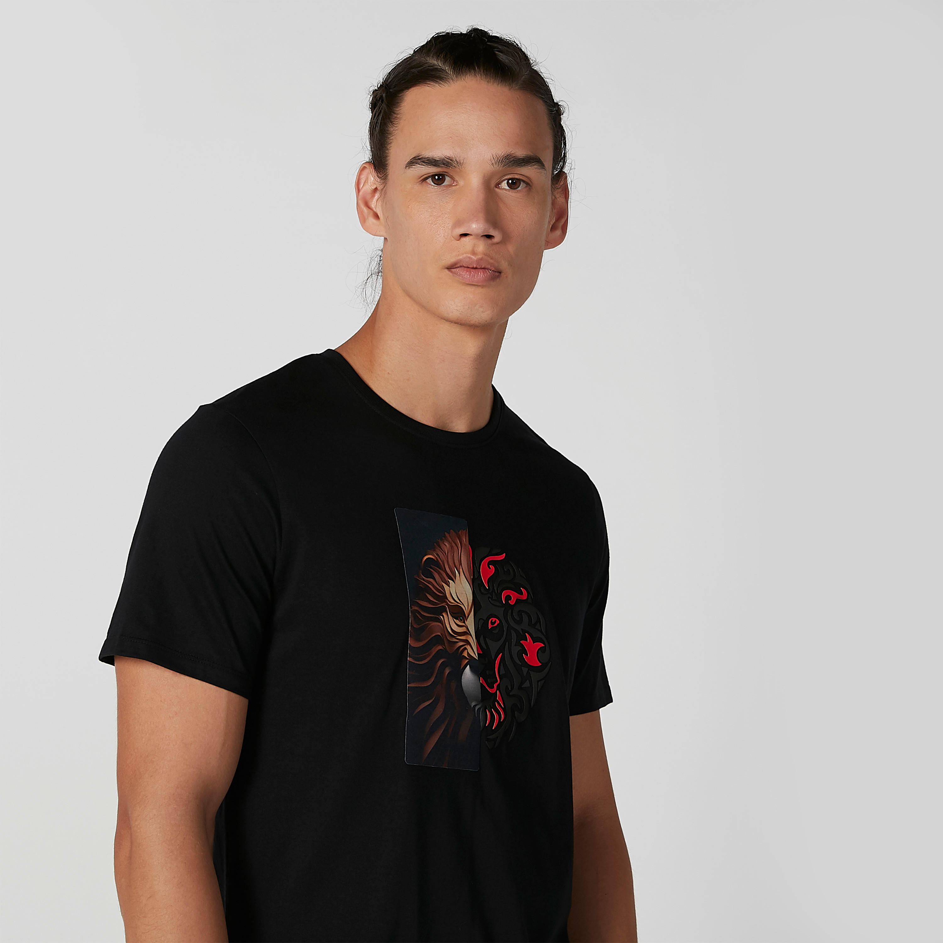 تيشيرت سليم بياقة مستديرة وأكمام قصيرة وطبعات من آيكونيك-men-clothing-tshirtsandpolos-tshirts-image-3