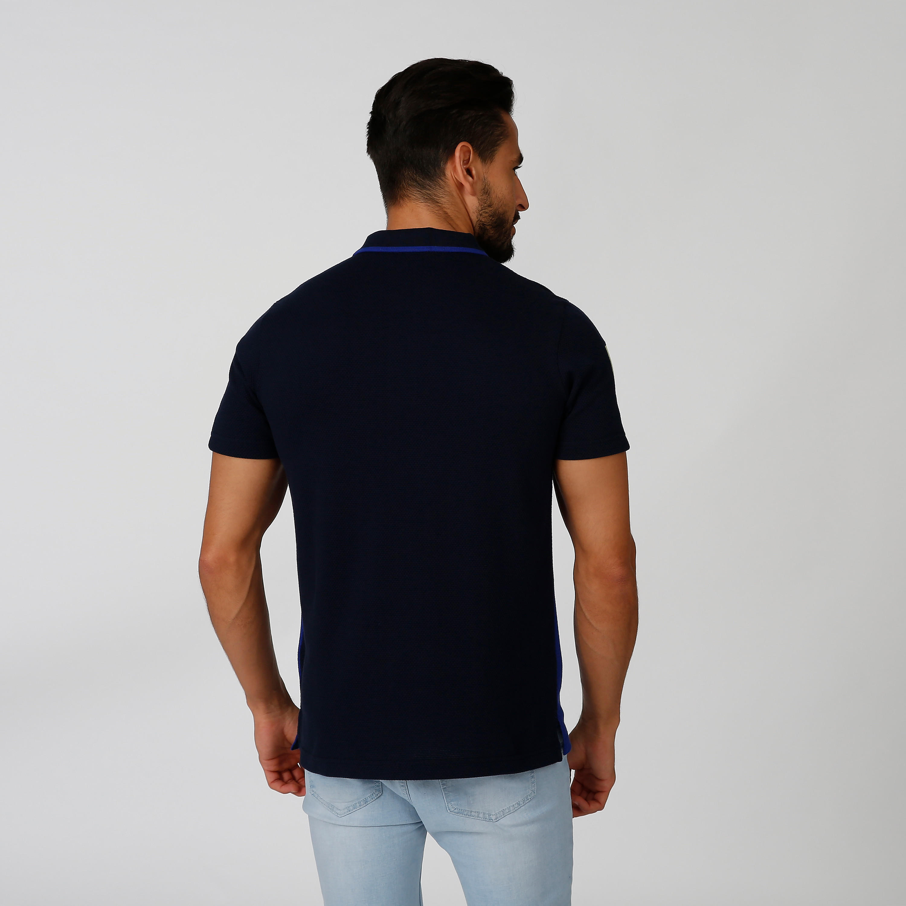 تيشيرت بولو سليم بنمط كتل الألوان بأكمام قصيرة من آيكونيك-men-clothing-tshirtsandpolos-polos-image-2