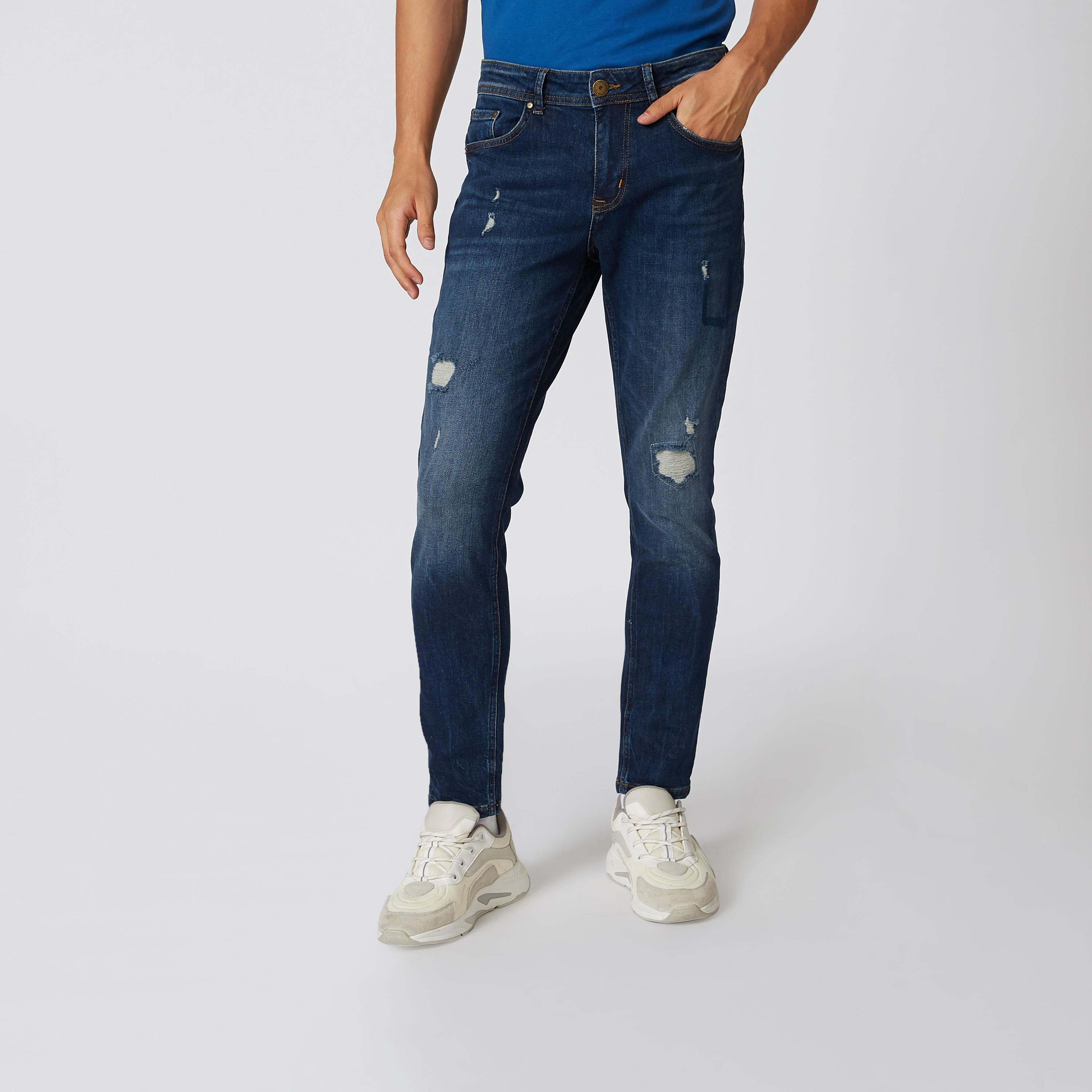 بنطلون جينز ممزّق بقصّة سليم وخصر متوسط الارتفاع وجيوب من آيكونيك-men-clothing-bottoms-jeans-image-1