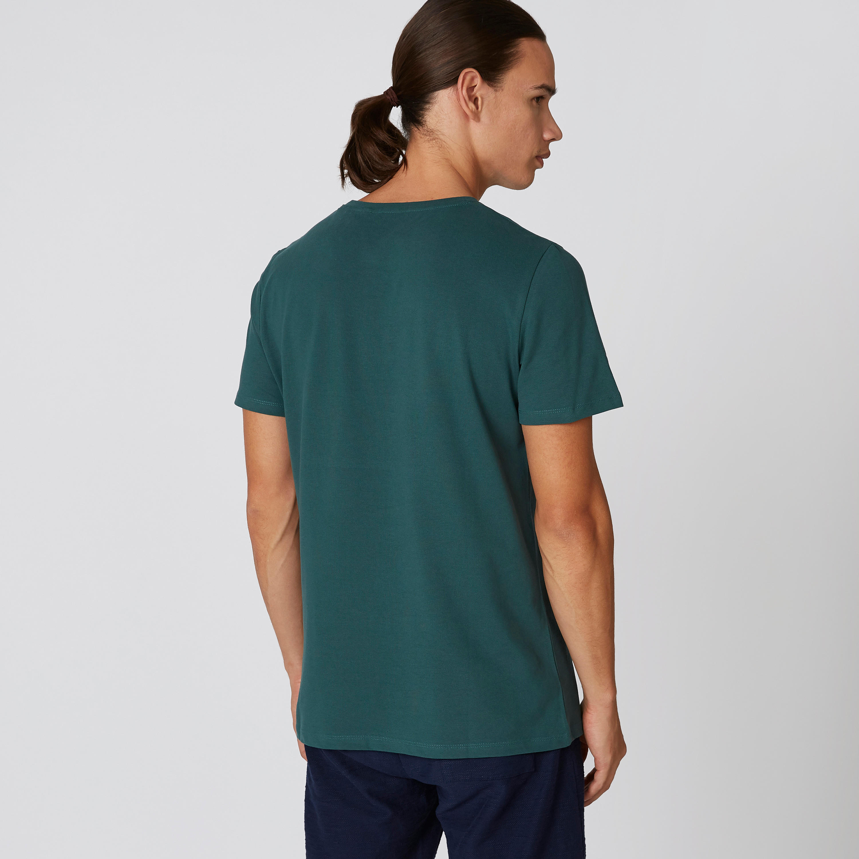 تيشيرت بقصّة سليم وياقة مستديرة وأكمام قصيرة وطبعات من آيكونيك-men-clothing-tshirtsandpolos-tshirts-image-2