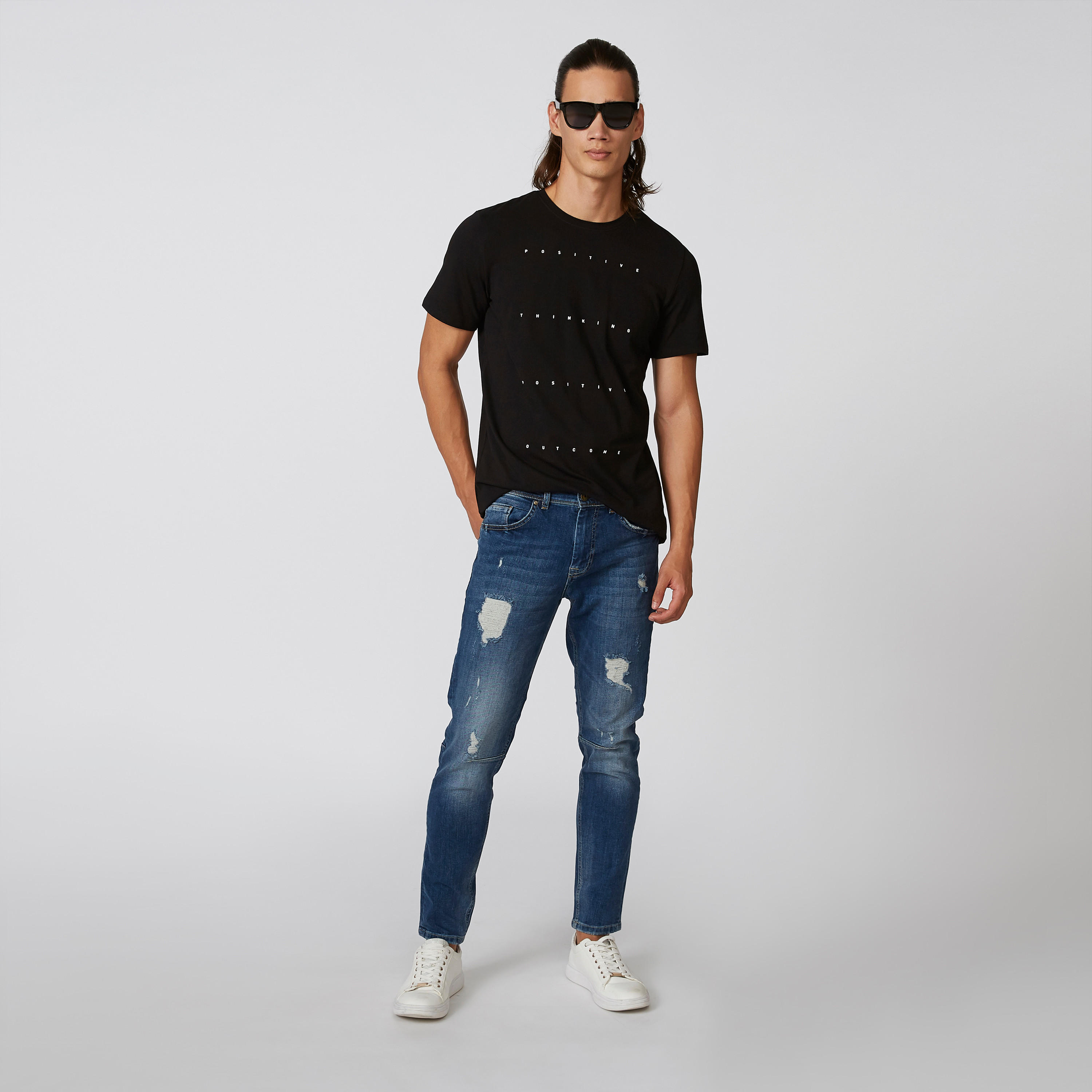 تيشيرت بقصّة سليم وياقة مستديرة وأكمام قصيرة وطبعات من آيكونيك-men-clothing-tshirtsandpolos-tshirts-image-5