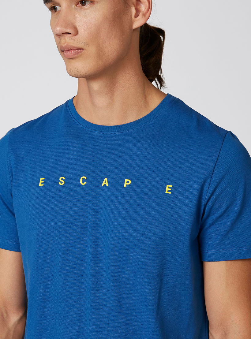 تيشيرت بقصّة سليم وياقة مستديرة وأكمام قصيرة وطبعات من آيكونيك-men-clothing-tshirtsandpolos-tshirts-image-3