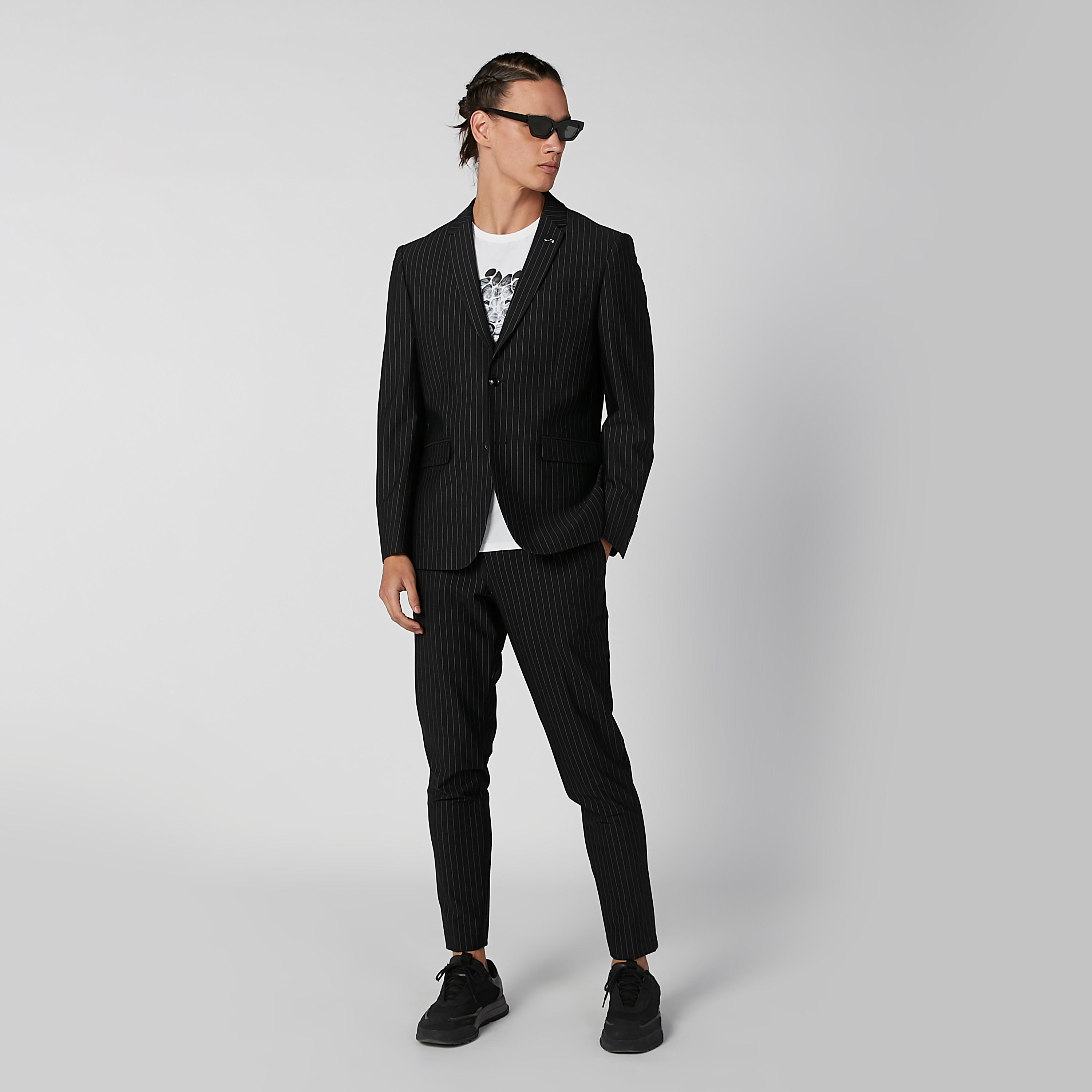 بليزر سليم مقلم بياقة طويلة وأكمام طويلة من آيكونيك-men-winterwear-jacketsandblazers-image-6