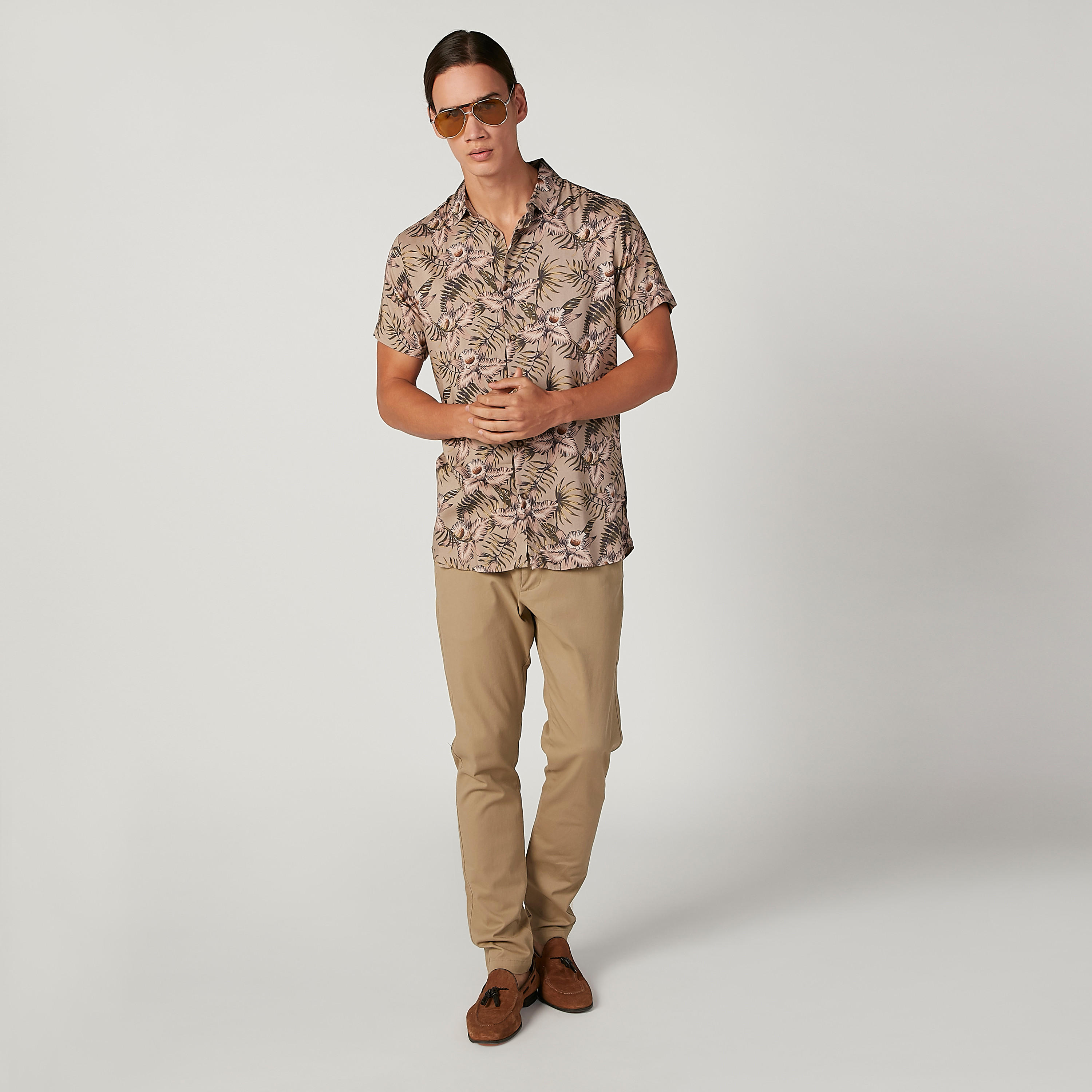 قميص سليم بأكمام قصيرة وطبعات زهرية من آيكونيك-men-clothing-shirts-image-2