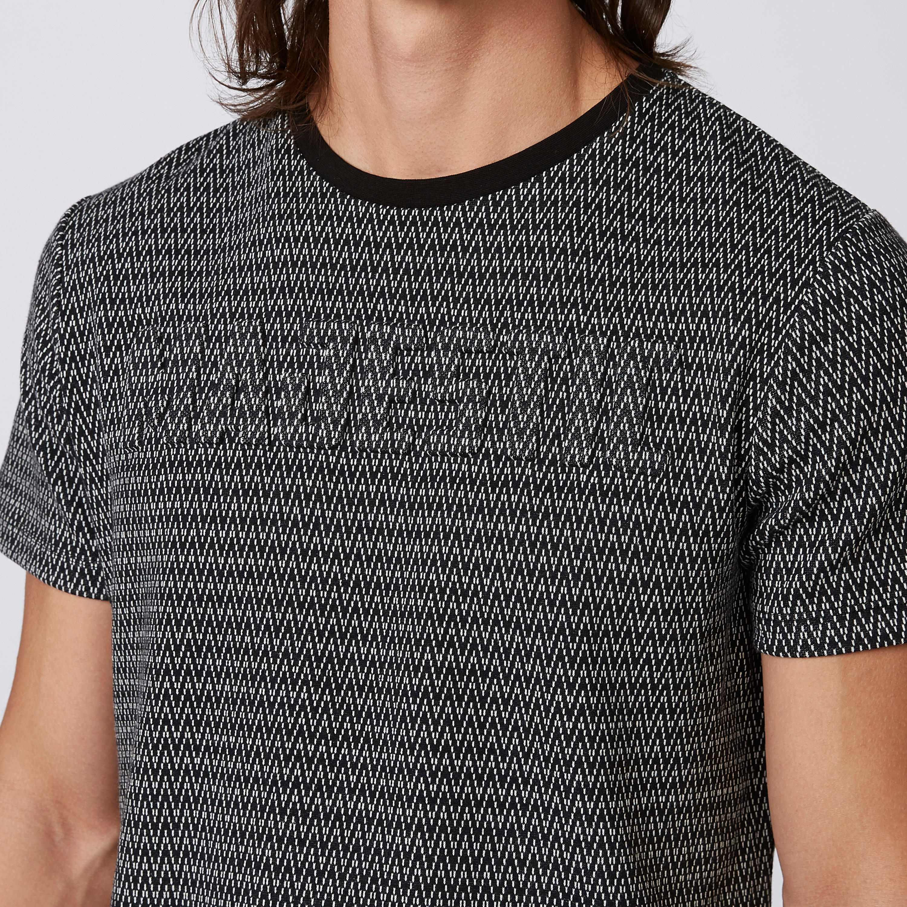 تيشيرت بارز الملمس بقصّة سليم وياقة مستديرة وأكمام قصيرة من آيكونيك-men-clothing-tshirtsandpolos-tshirts-image-3