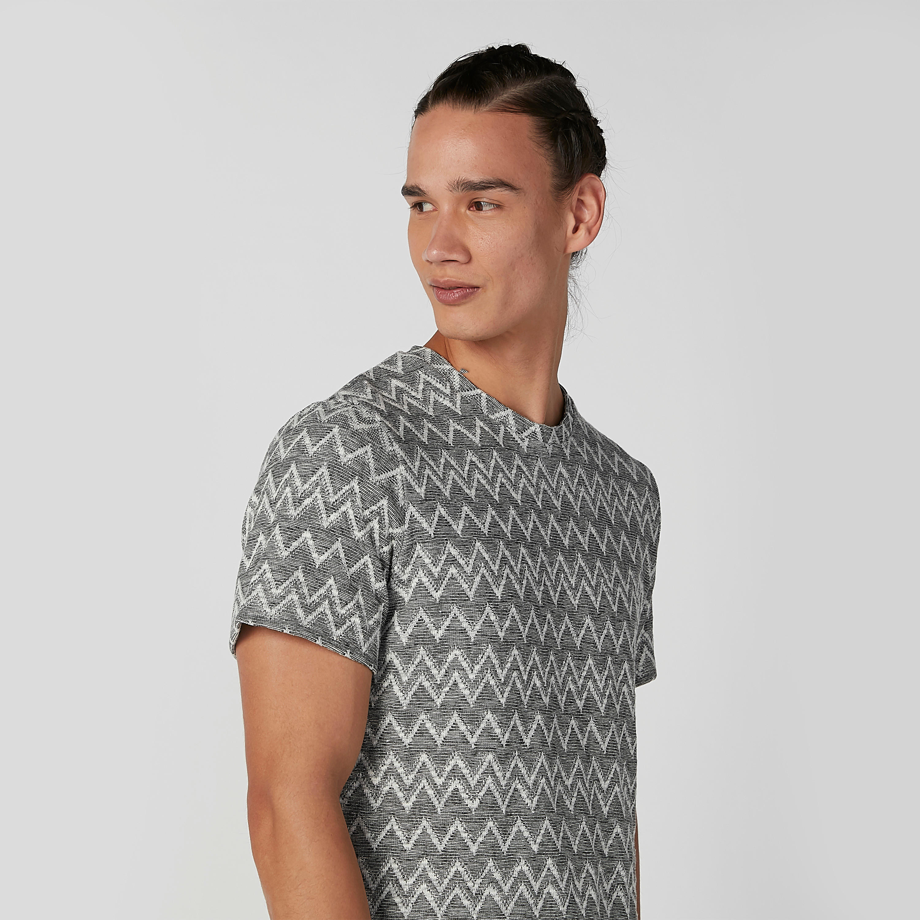 تيشيرت سليم بياقة مستديرة وأكمام قصيرة وطبعات من آيكونيك-men-clothing-tshirtsandpolos-tshirts-image-3