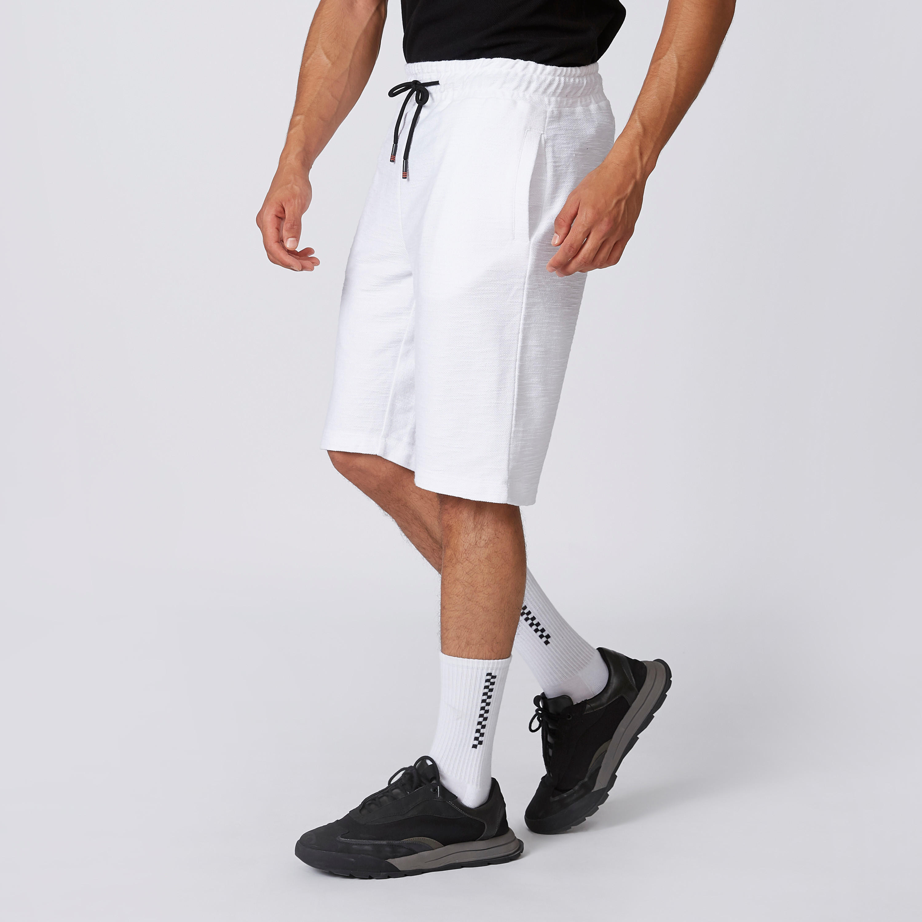 شورت بارز الملمس بقصّة سليم وخصر متوسط الارتفاع وجيوب من آيكونيك-men-clothing-bottoms-shorts-image-4