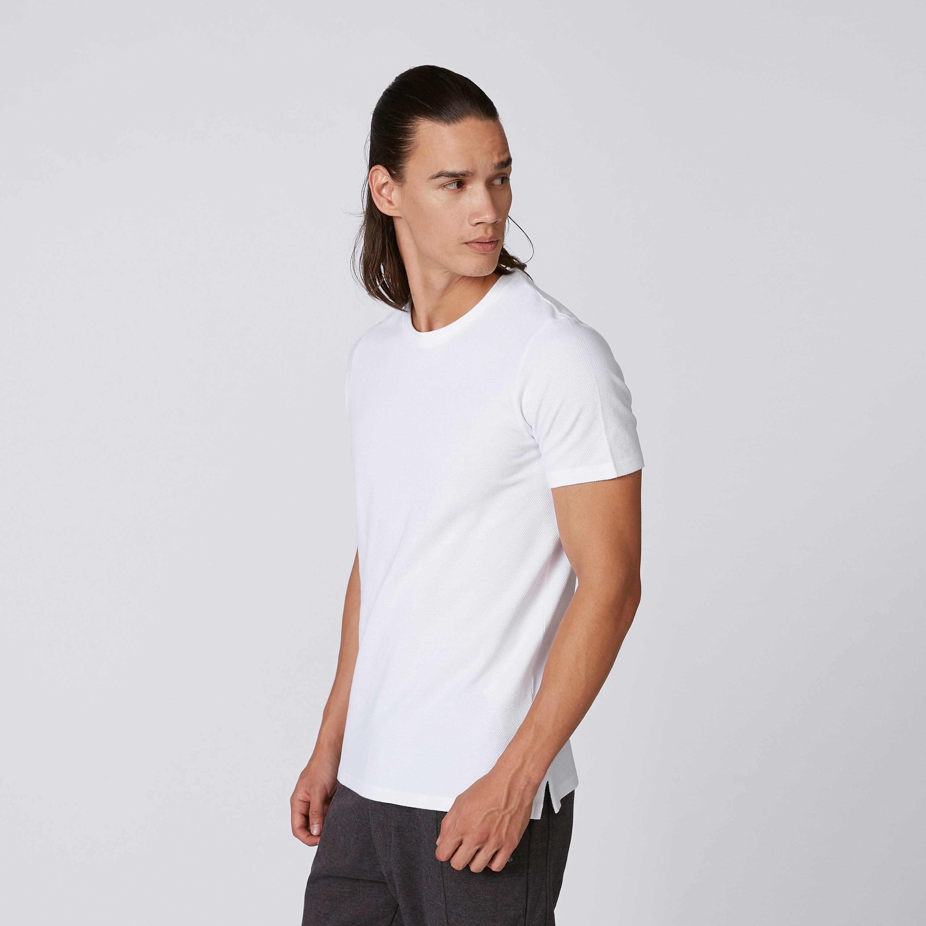 تيشيرت سادة بقصّة سليم وياقة مستديرة وأكمام قصيرة من آيكونيك-men-clothing-tshirtsandpolos-tshirts-image-3