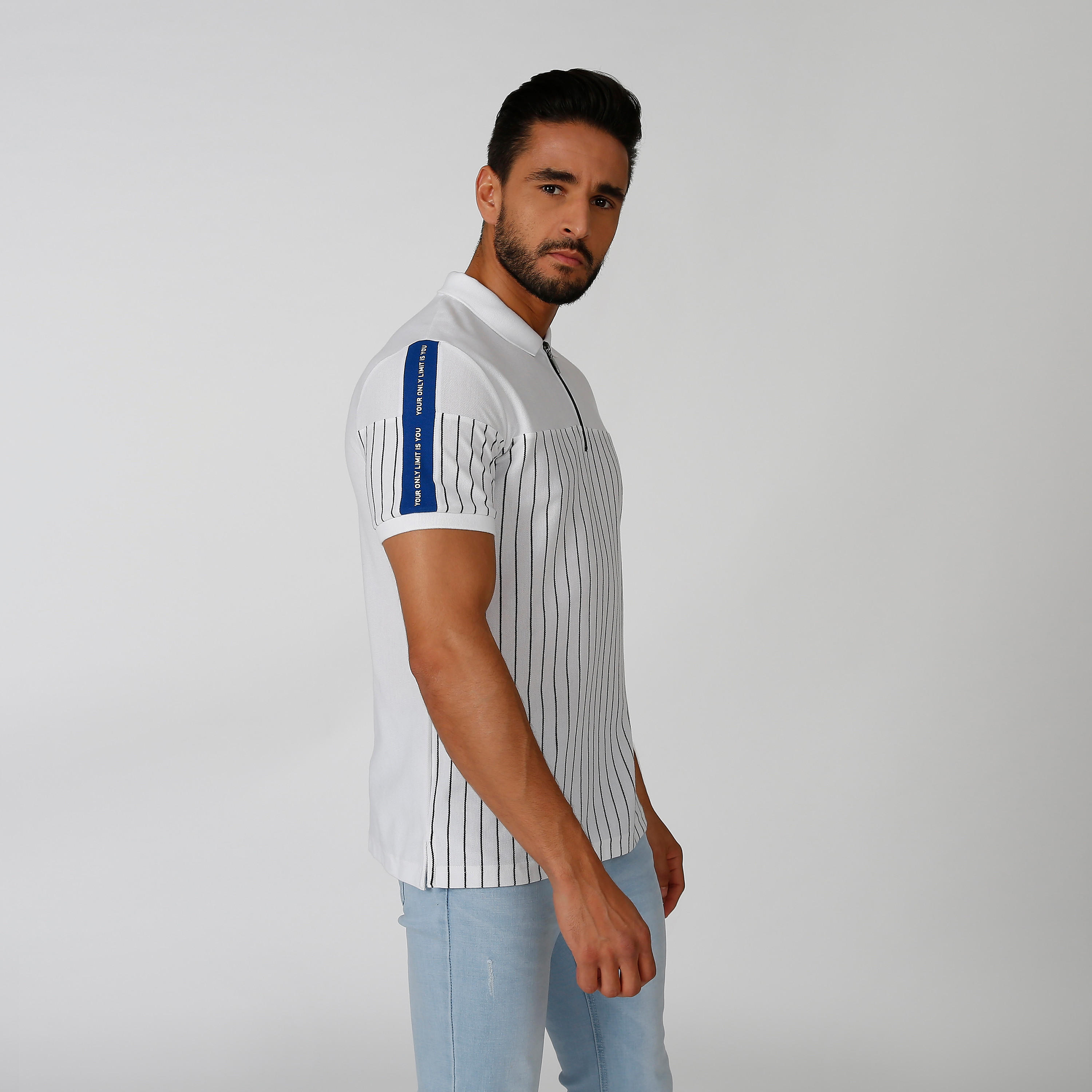 تيشيرت بولو سليم مخطط بسحّاب من آيكونيك-men-clothing-tshirtsandpolos-polos-image-3