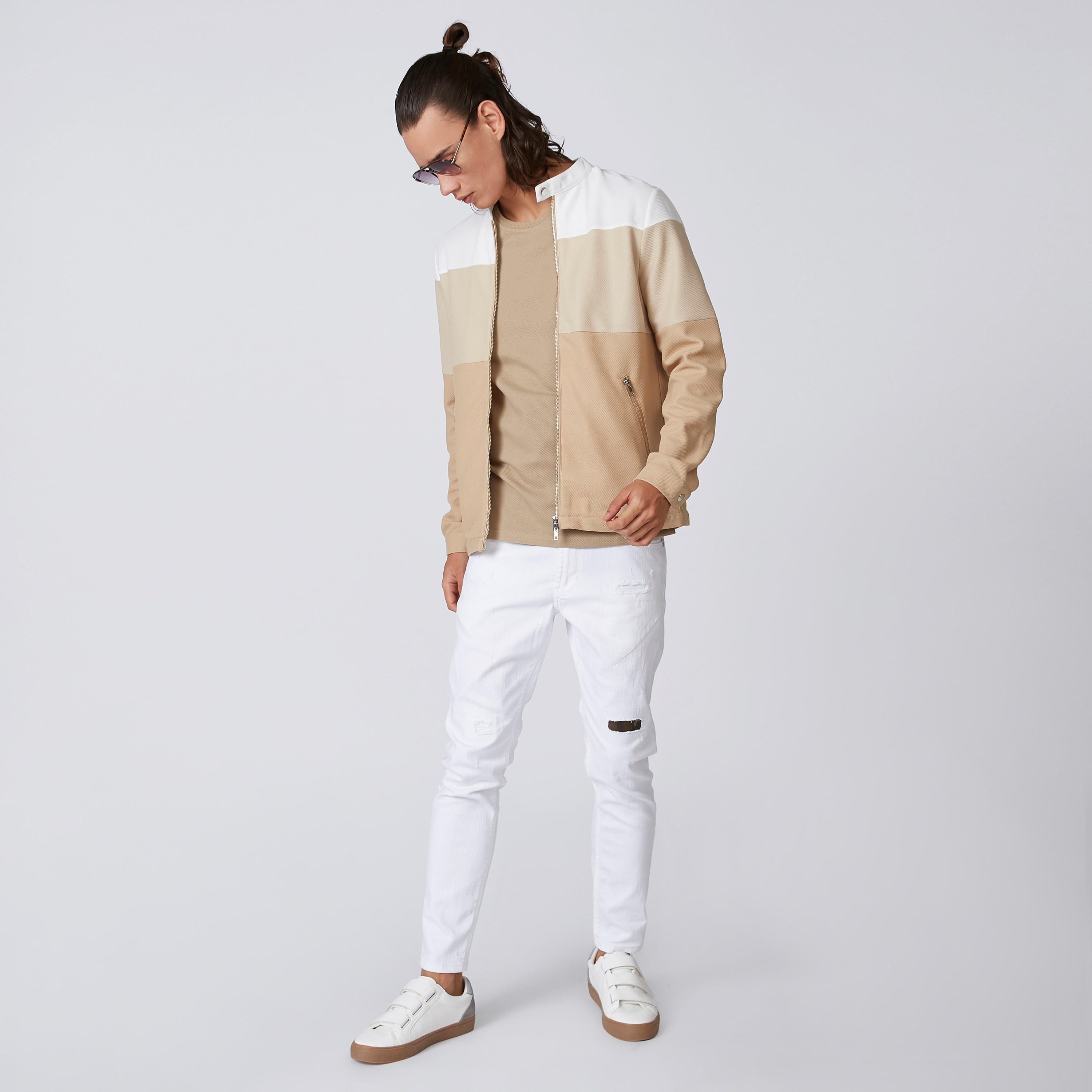 جاكيت بومبر بارز الملمس بأكمام طويلة وجيوب كانجارو من آيكونيك-men-clothing-jacketsandblazers-jackets-image-5
