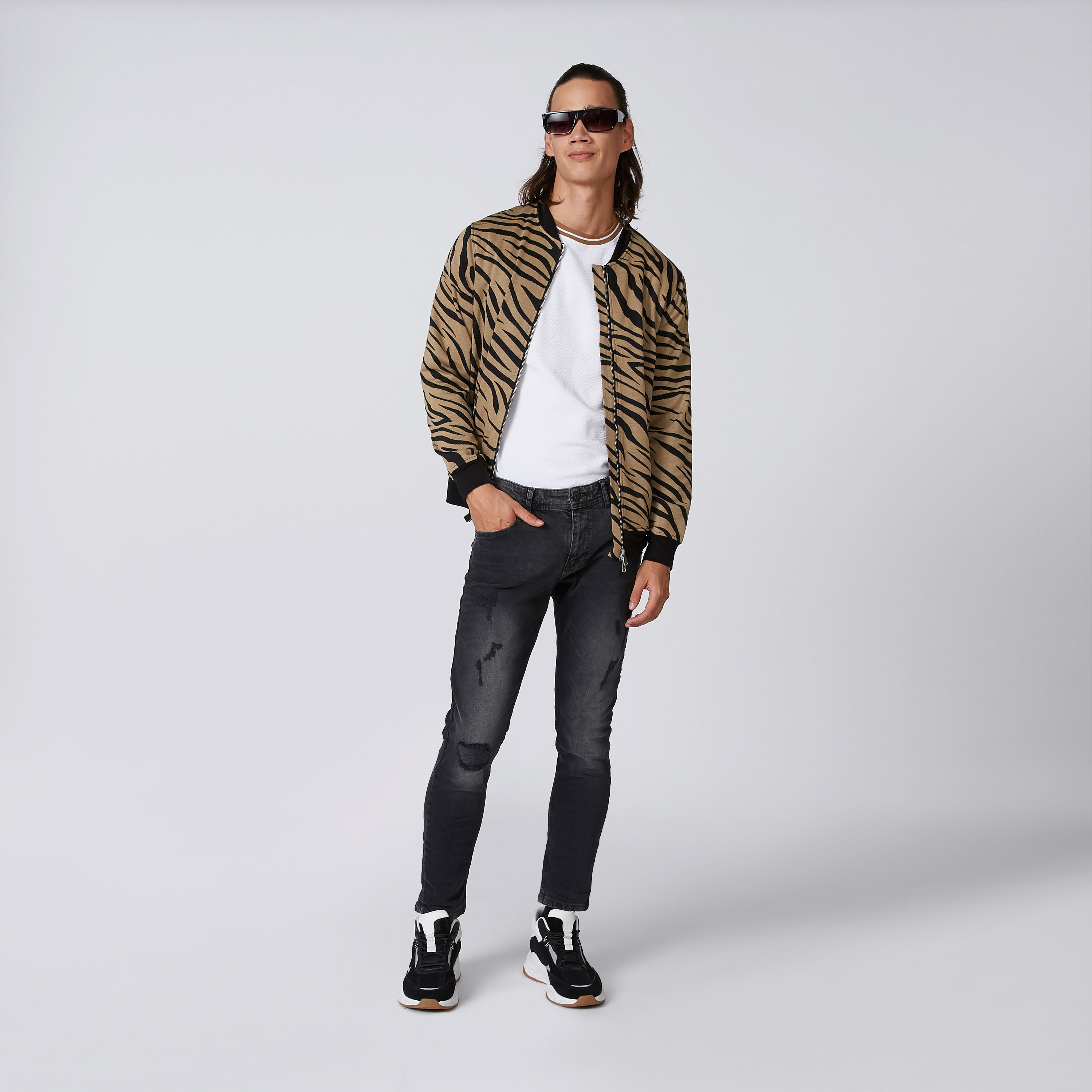 بنطلون جينز طويل بخصر متوسط الارتفاع وجيوب وحلقات للحزام من آيكونيك-men-clothing-bottoms-jeans-image-1