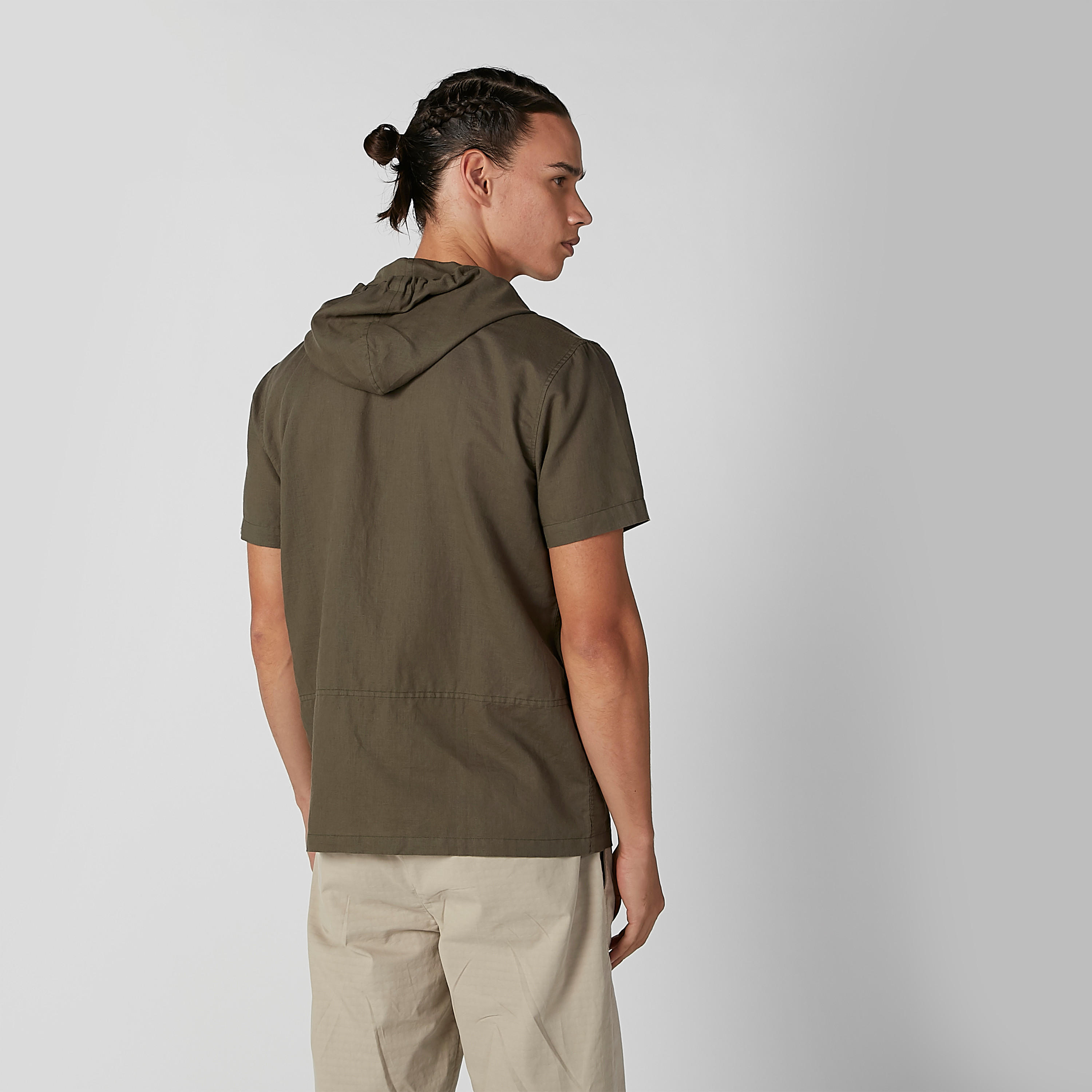 قميص سادة بقبّعة وسحّاب إغلاق من آيكونيك-men-clothing-shirts-image-5