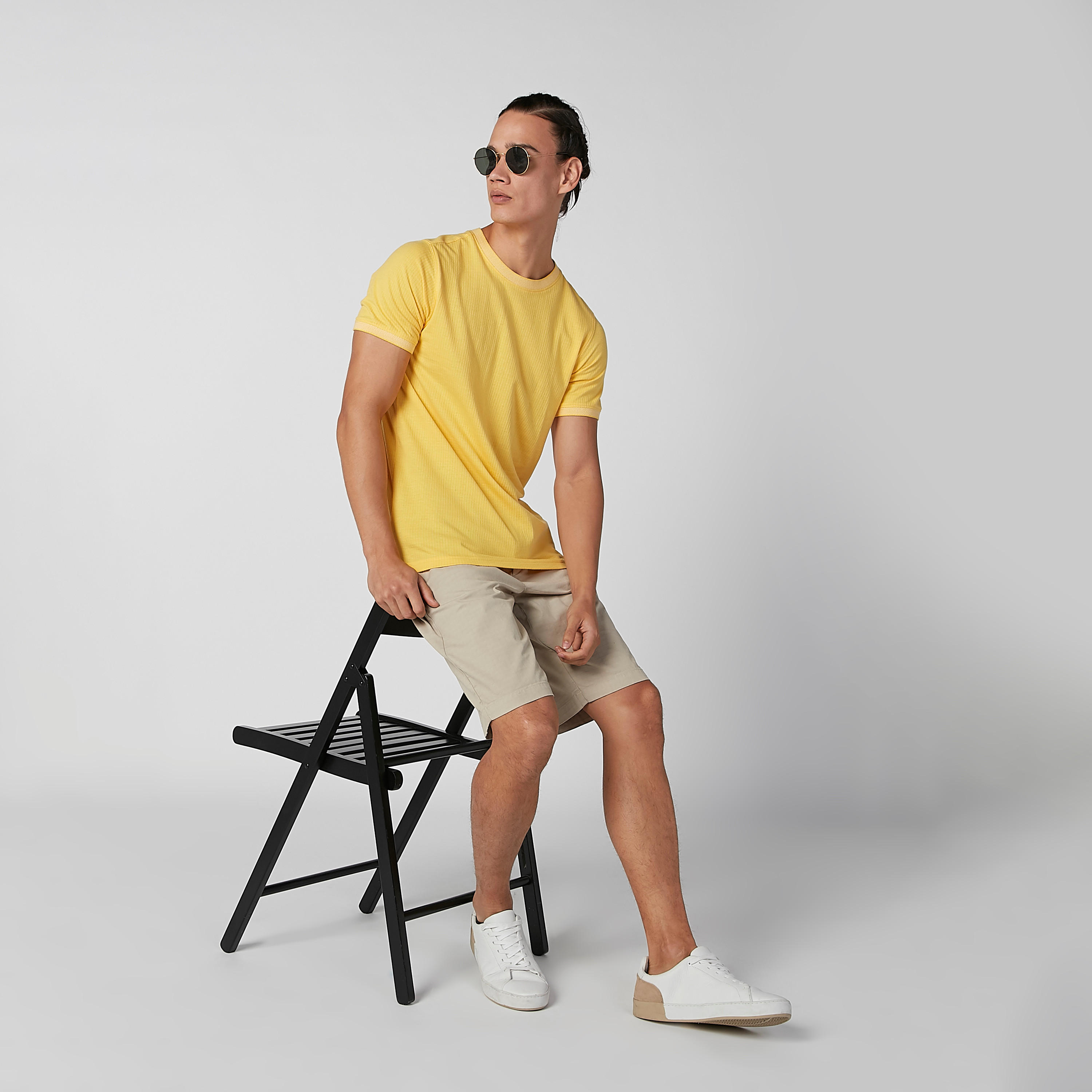 تيشيرت سادة بياقة ضيّقة وأكمام قصيرة من آيكونيك-men-clothing-tshirtsandpolos-tshirts-image-2