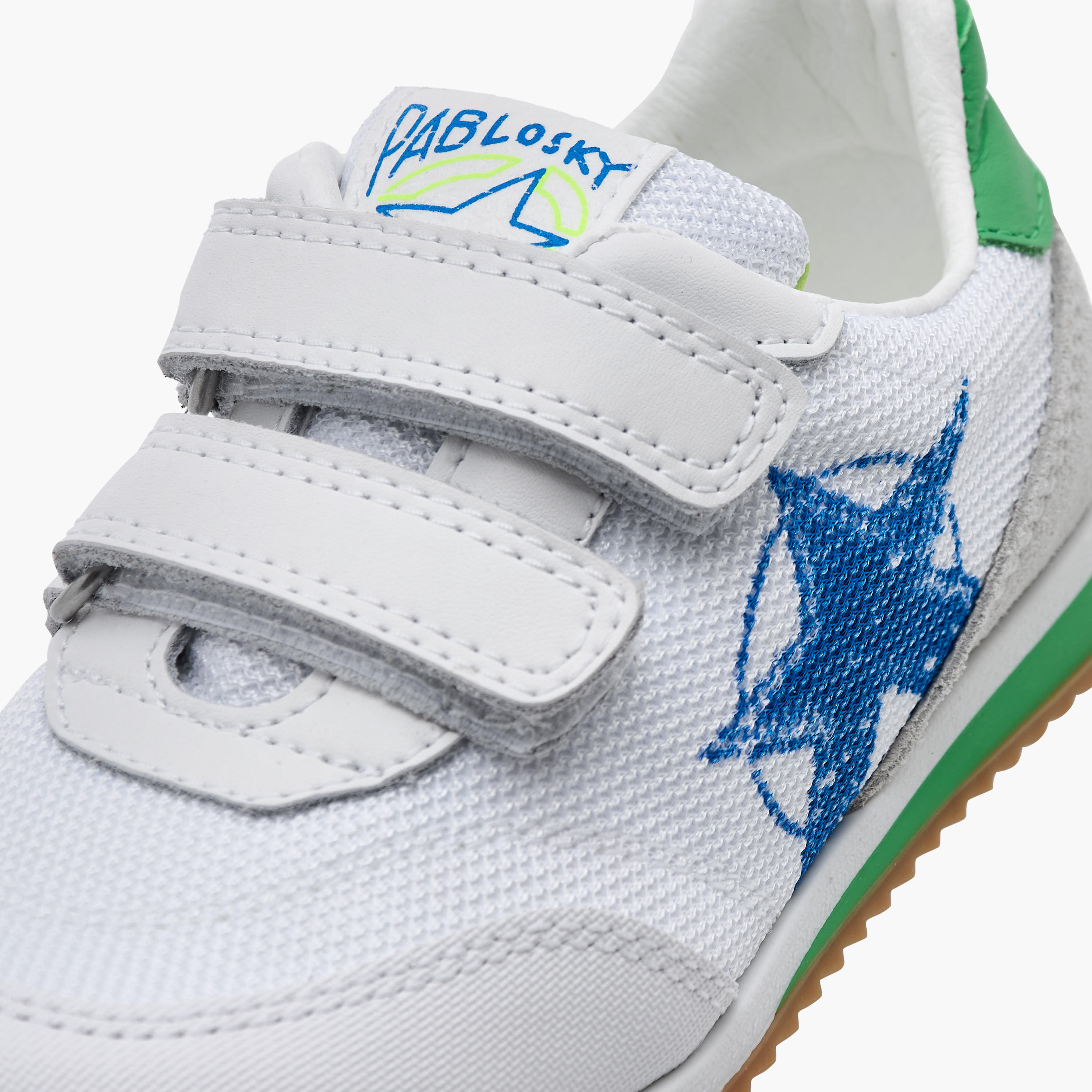 حذاء سنيكرز بشريط إغلاق لاصق وطبعات للأولاد من بابلوسكي-boys-shoes-sneakers-image-4